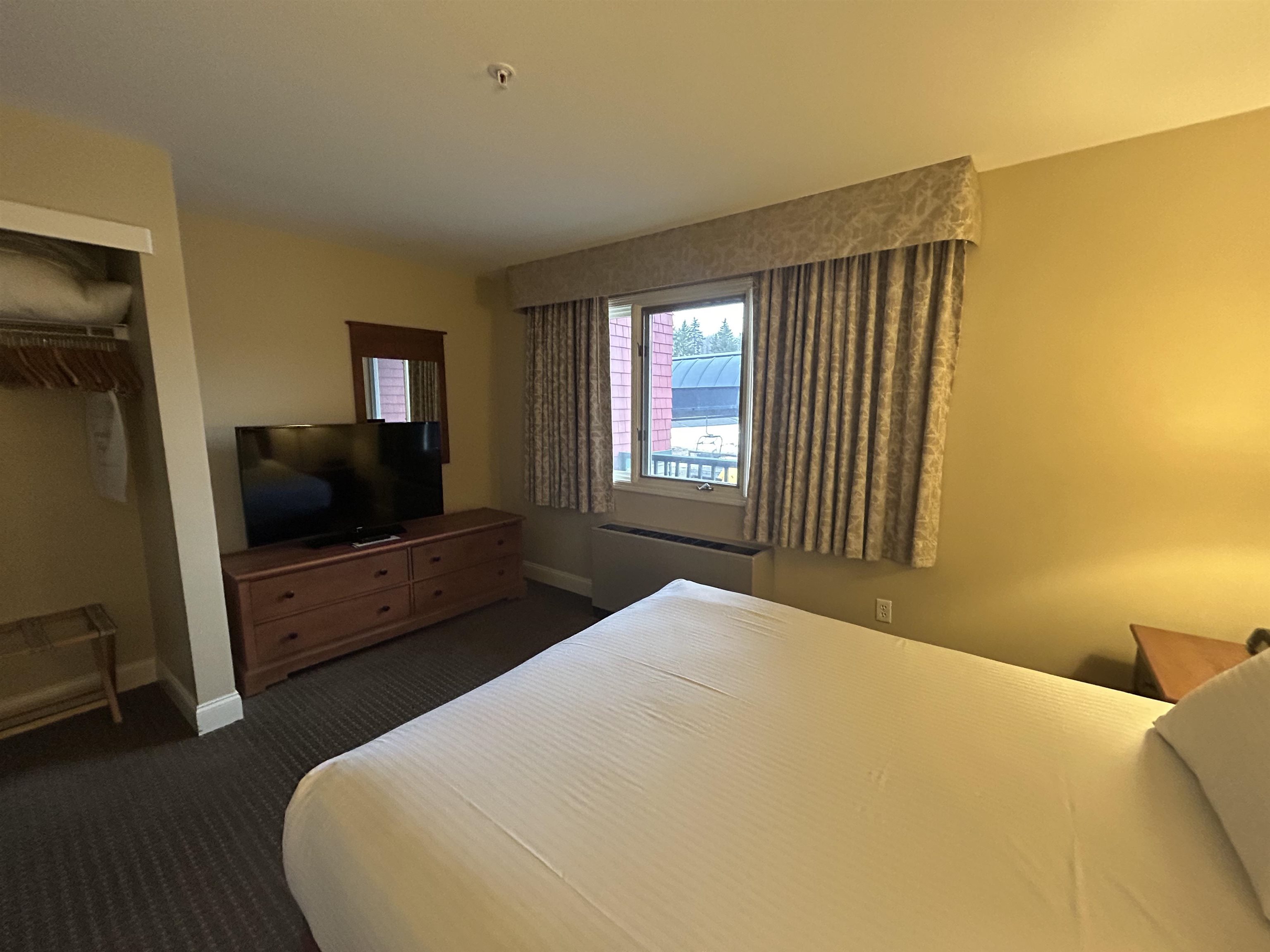 274/76Qtr. 3 Grand Summit Way