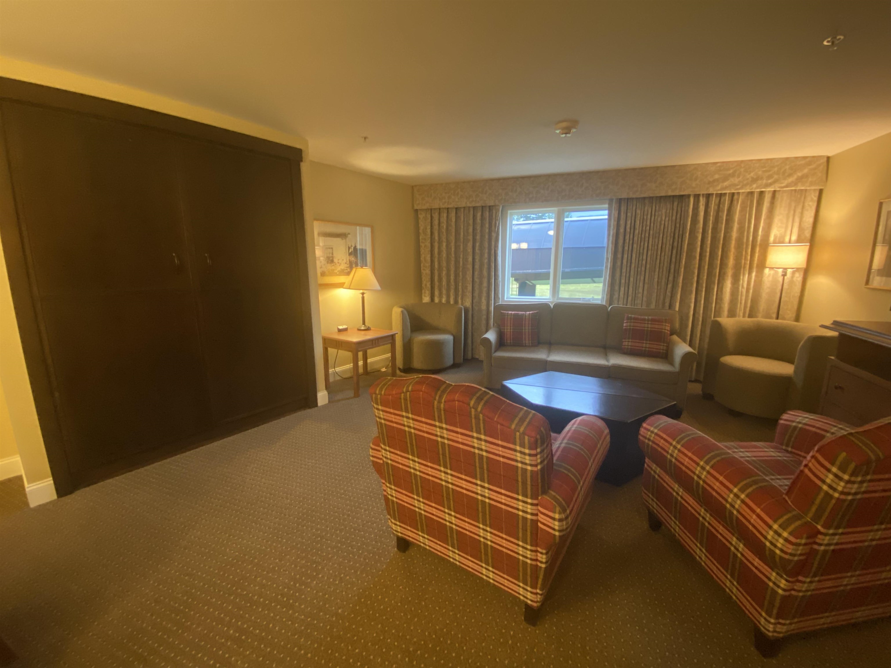 268/70/72 Q2,89 Grand Summit Way