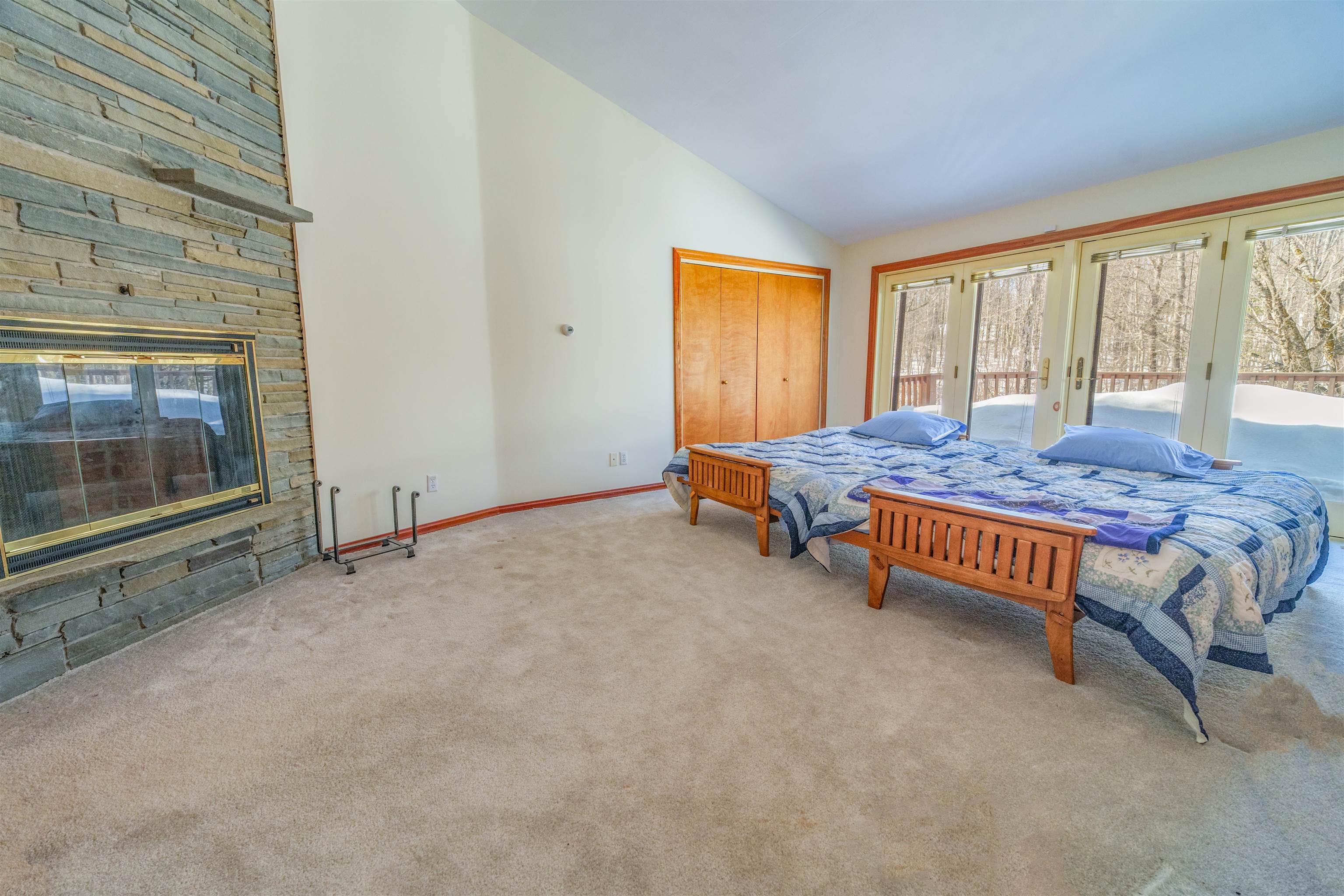 16 Spring Hill Road