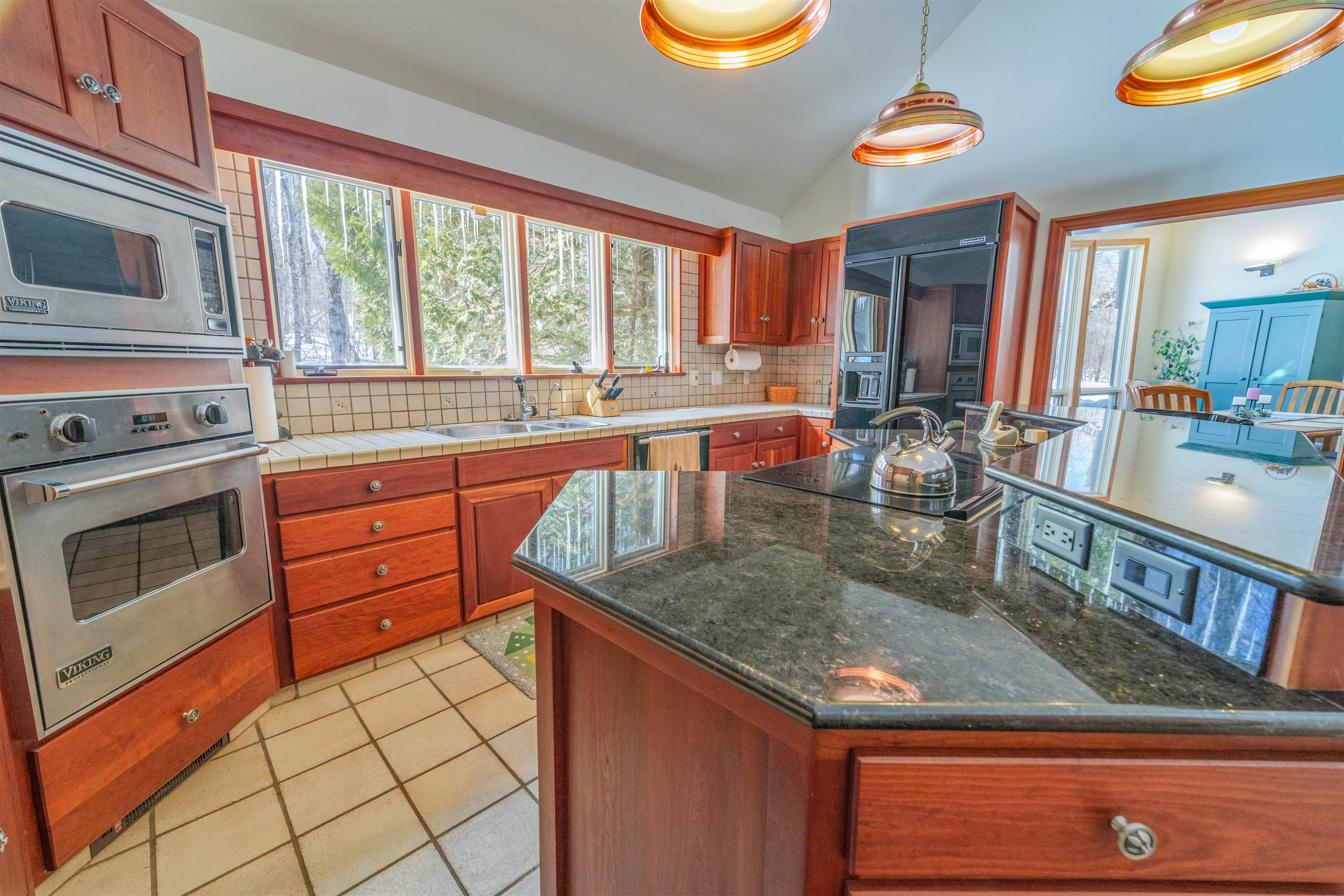 16 Spring Hill Road