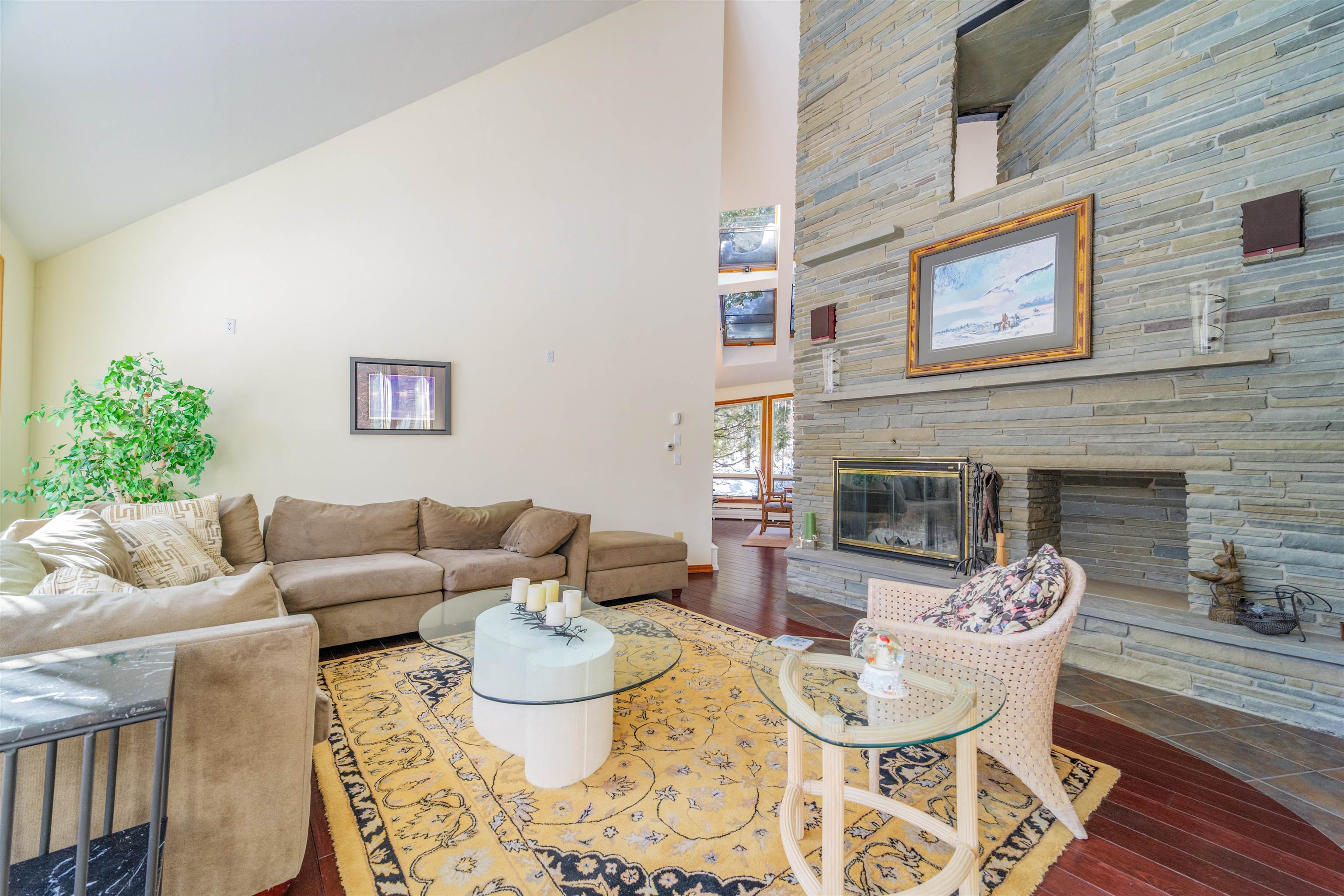 16 Spring Hill Road