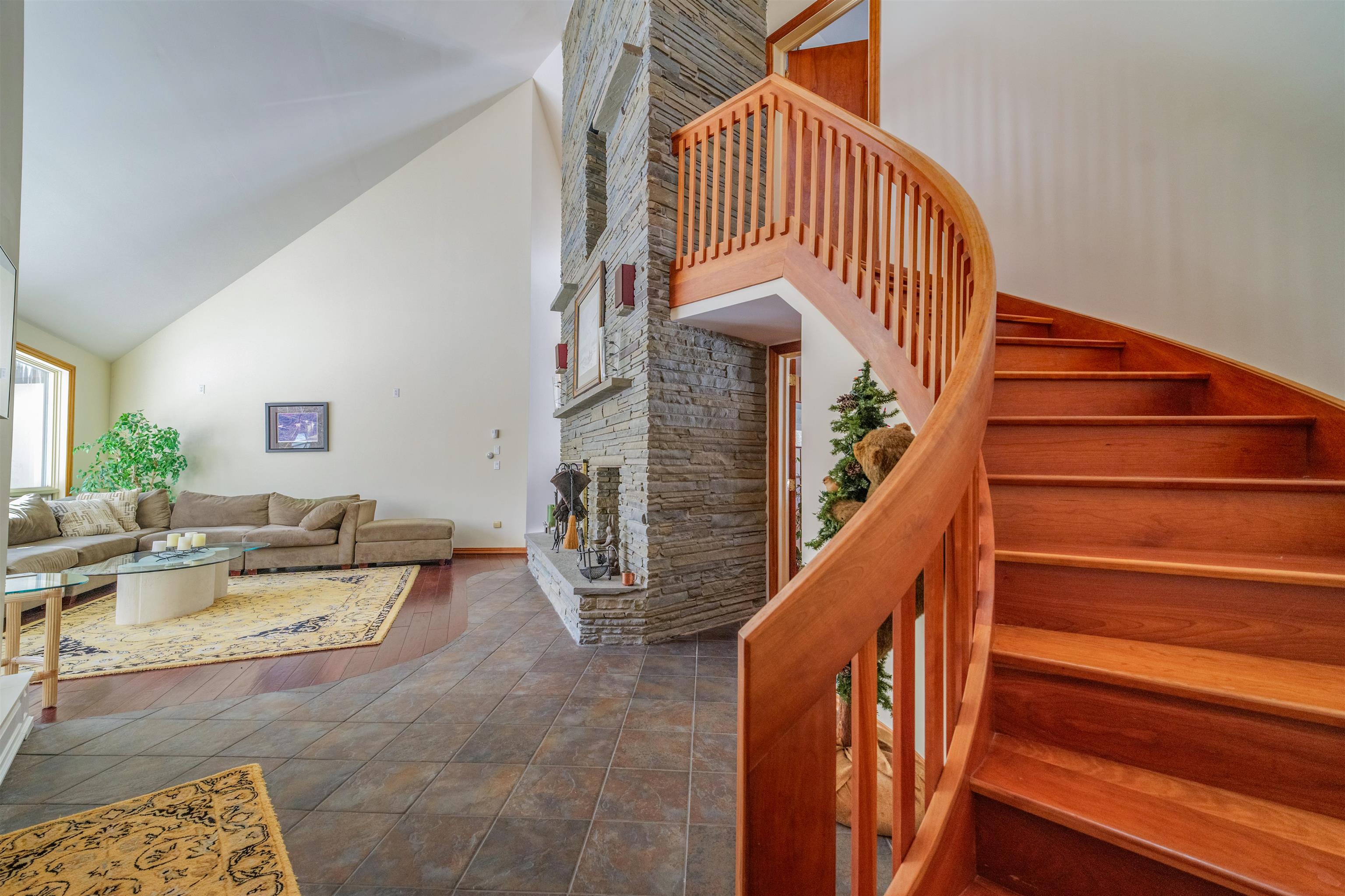 16 Spring Hill Road