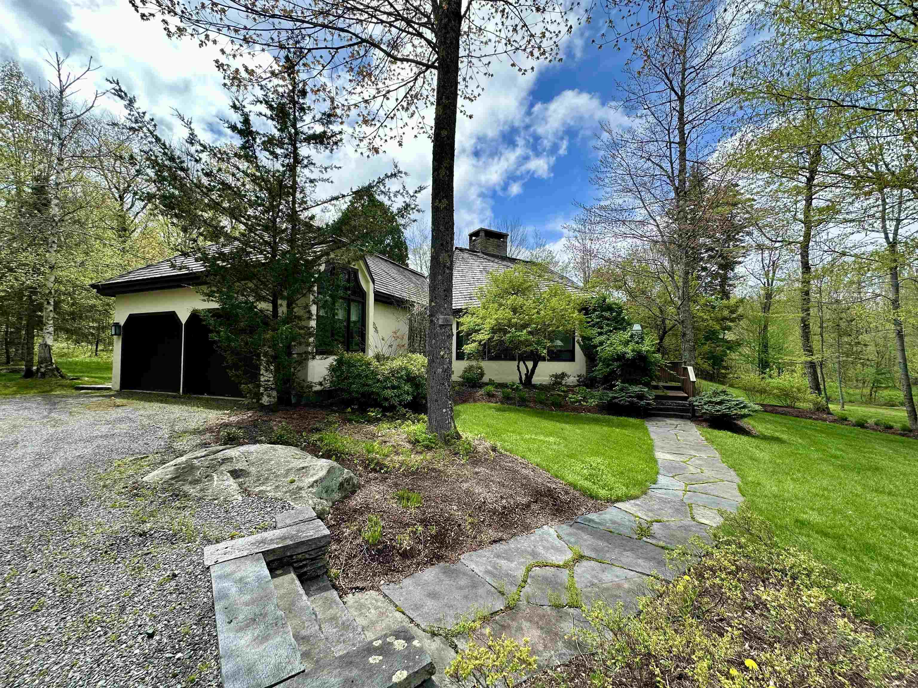 16 Spring Hill Road