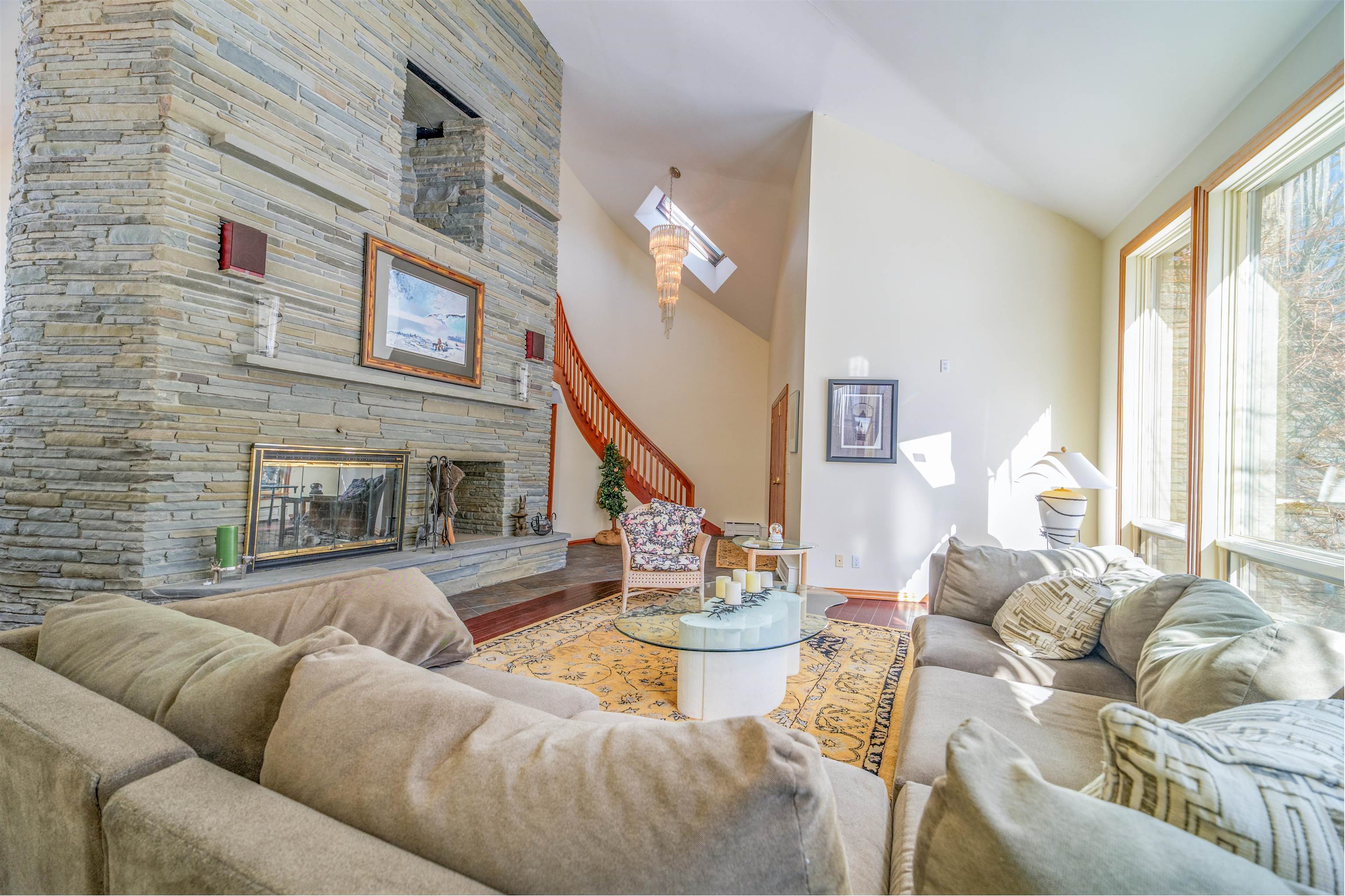 16 Spring Hill Road