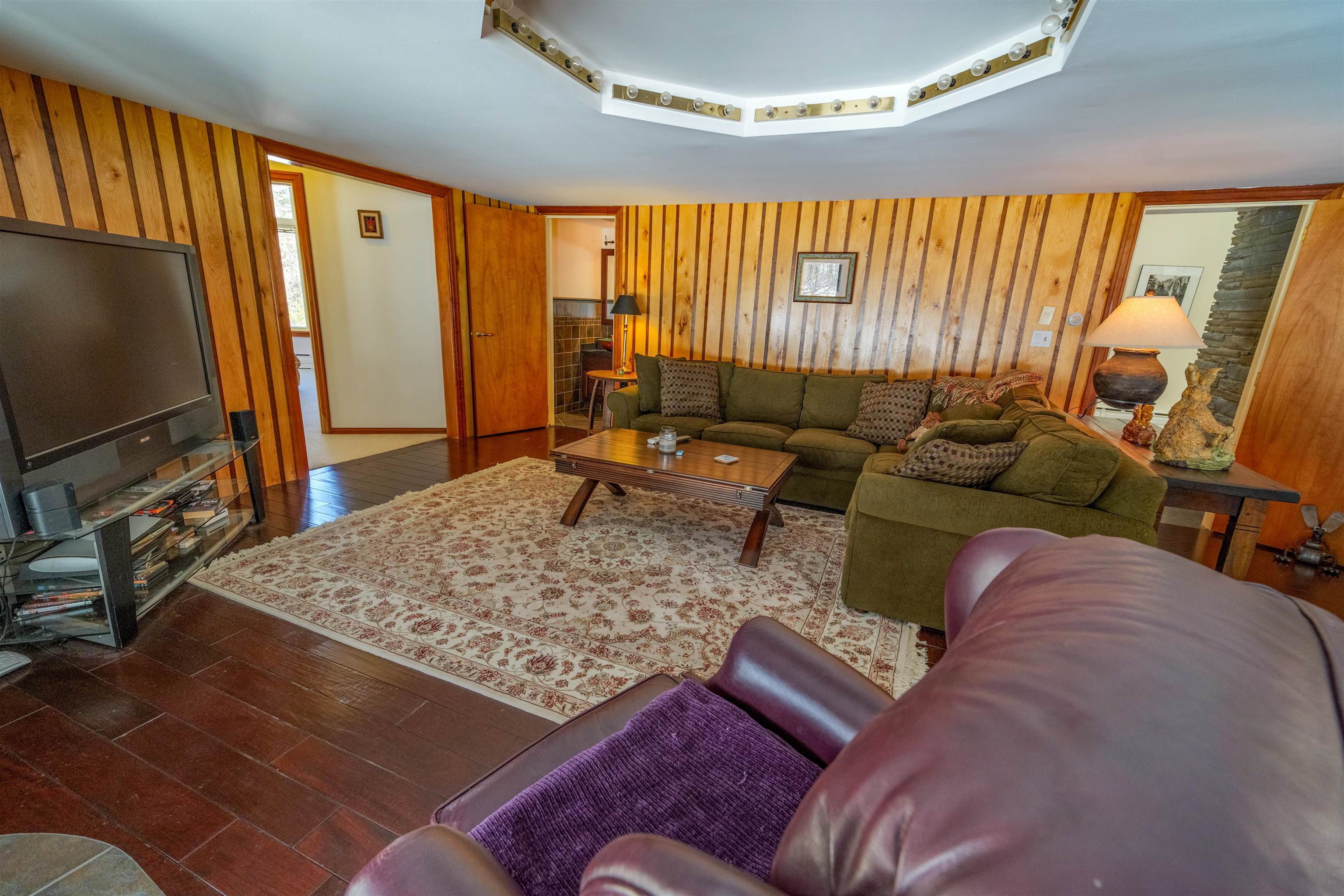 16 Spring Hill Road