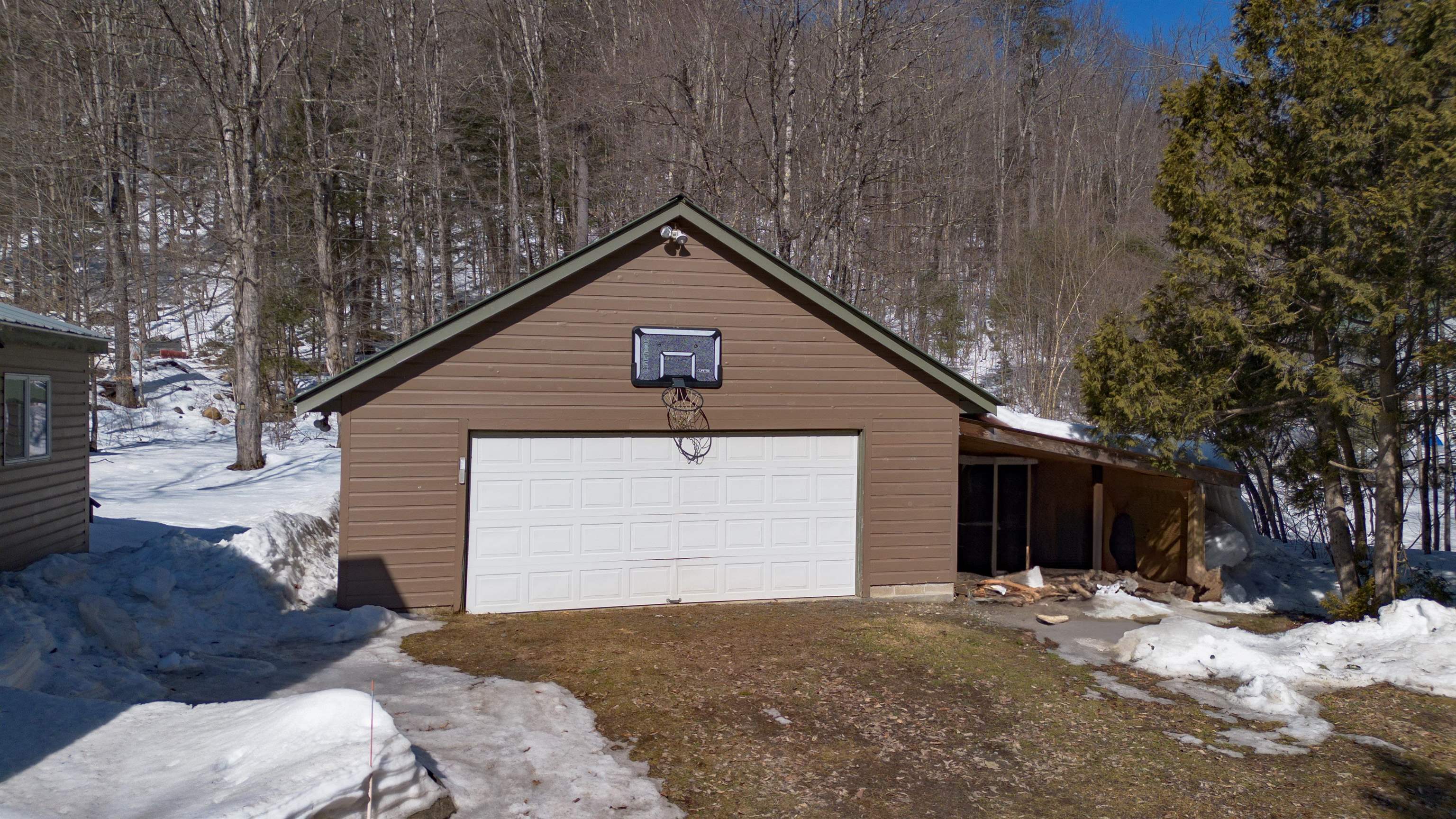 2469 Auger Hole Road