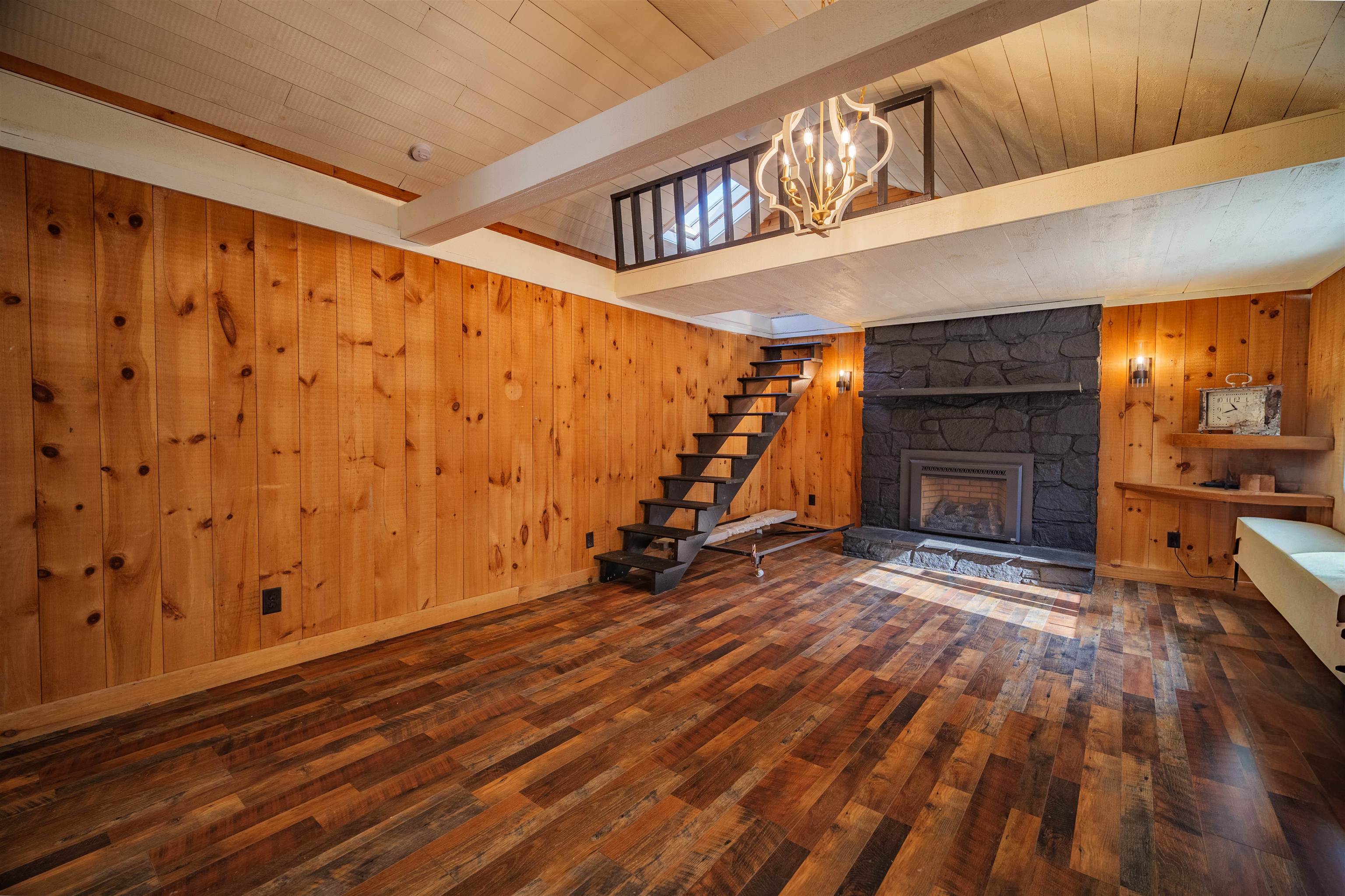 2469 Auger Hole Road
