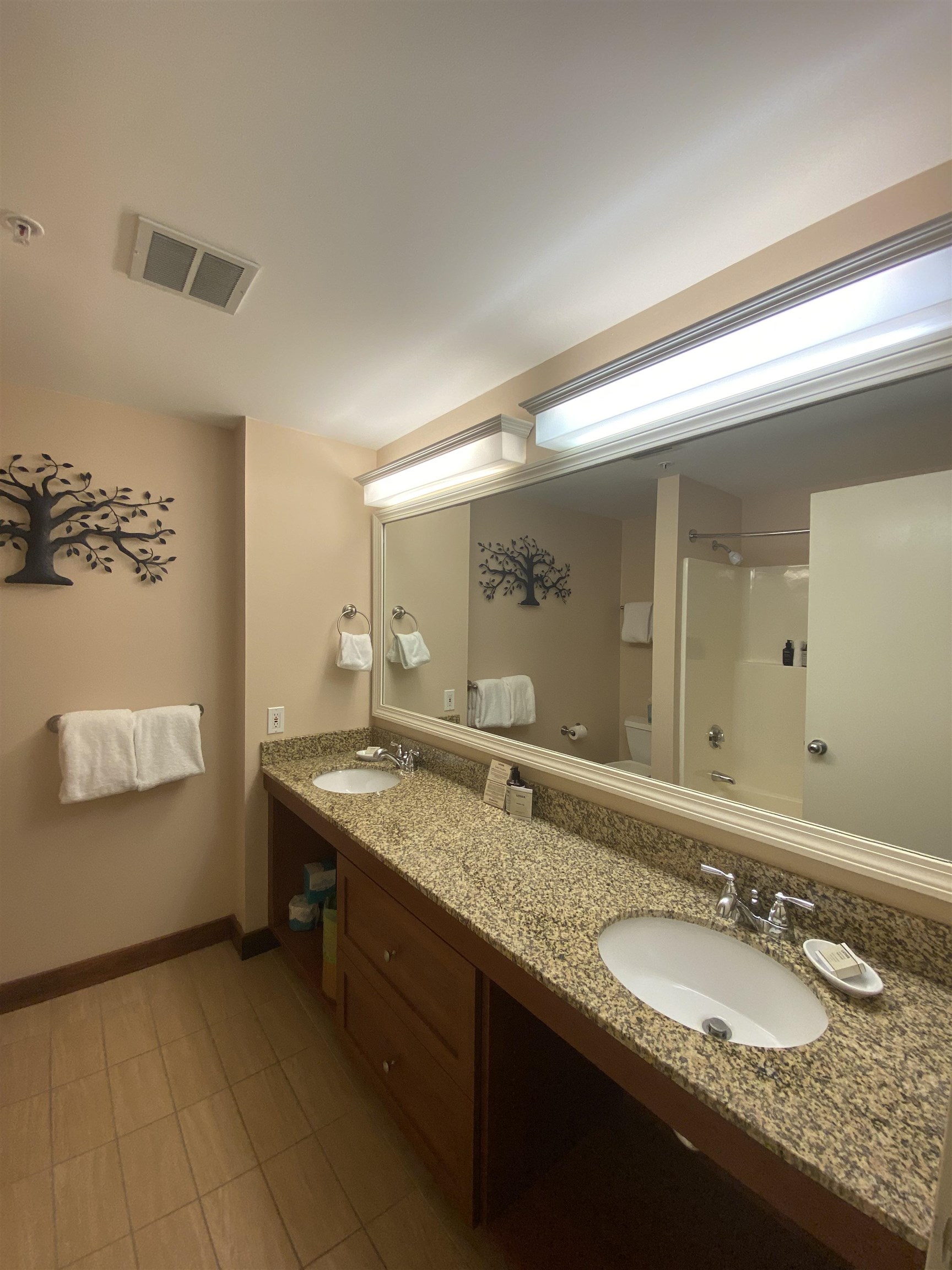 311 Qtr.2, 89 Grand Summit Way