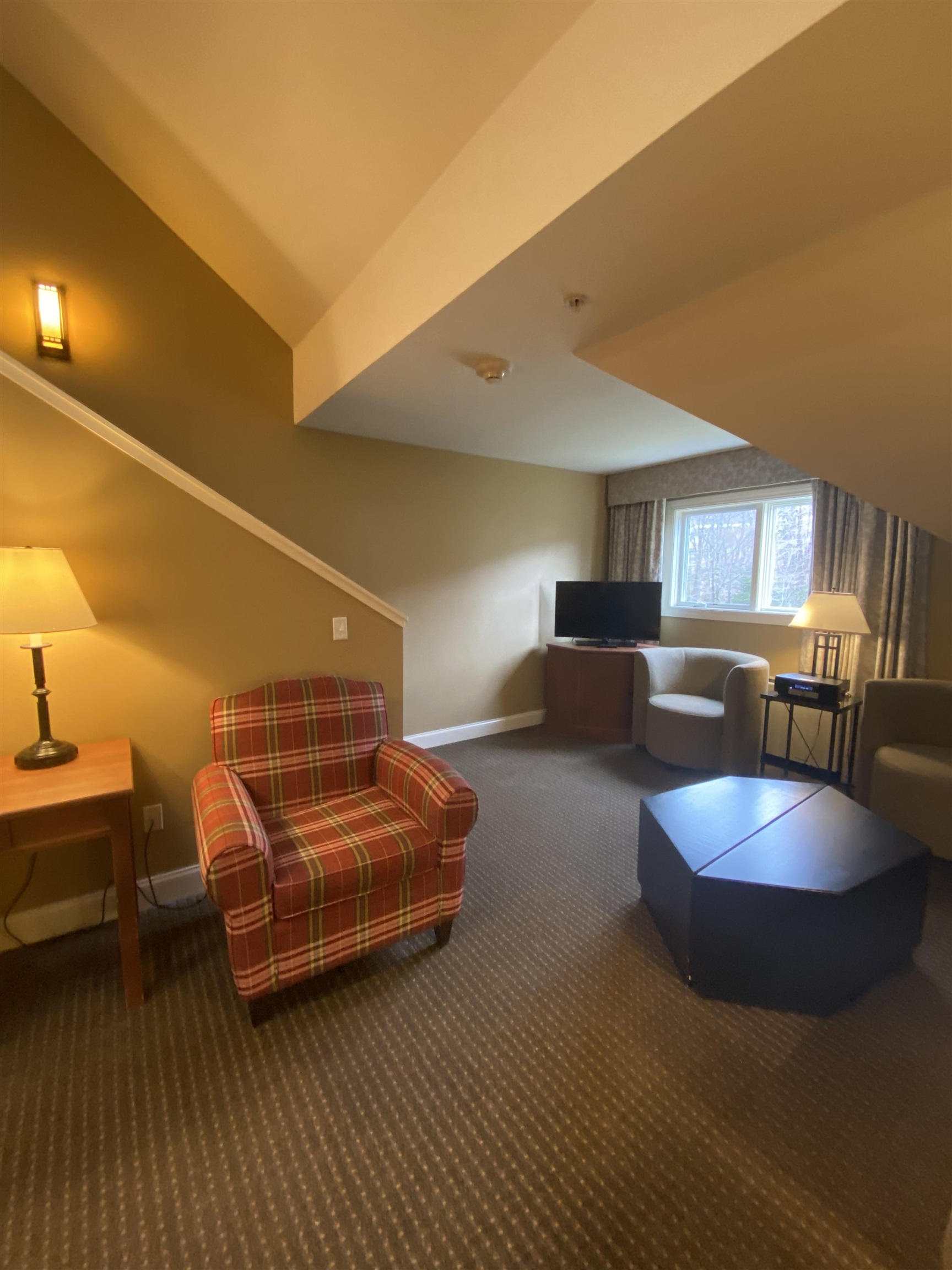 311 Qtr.2, 89 Grand Summit Way