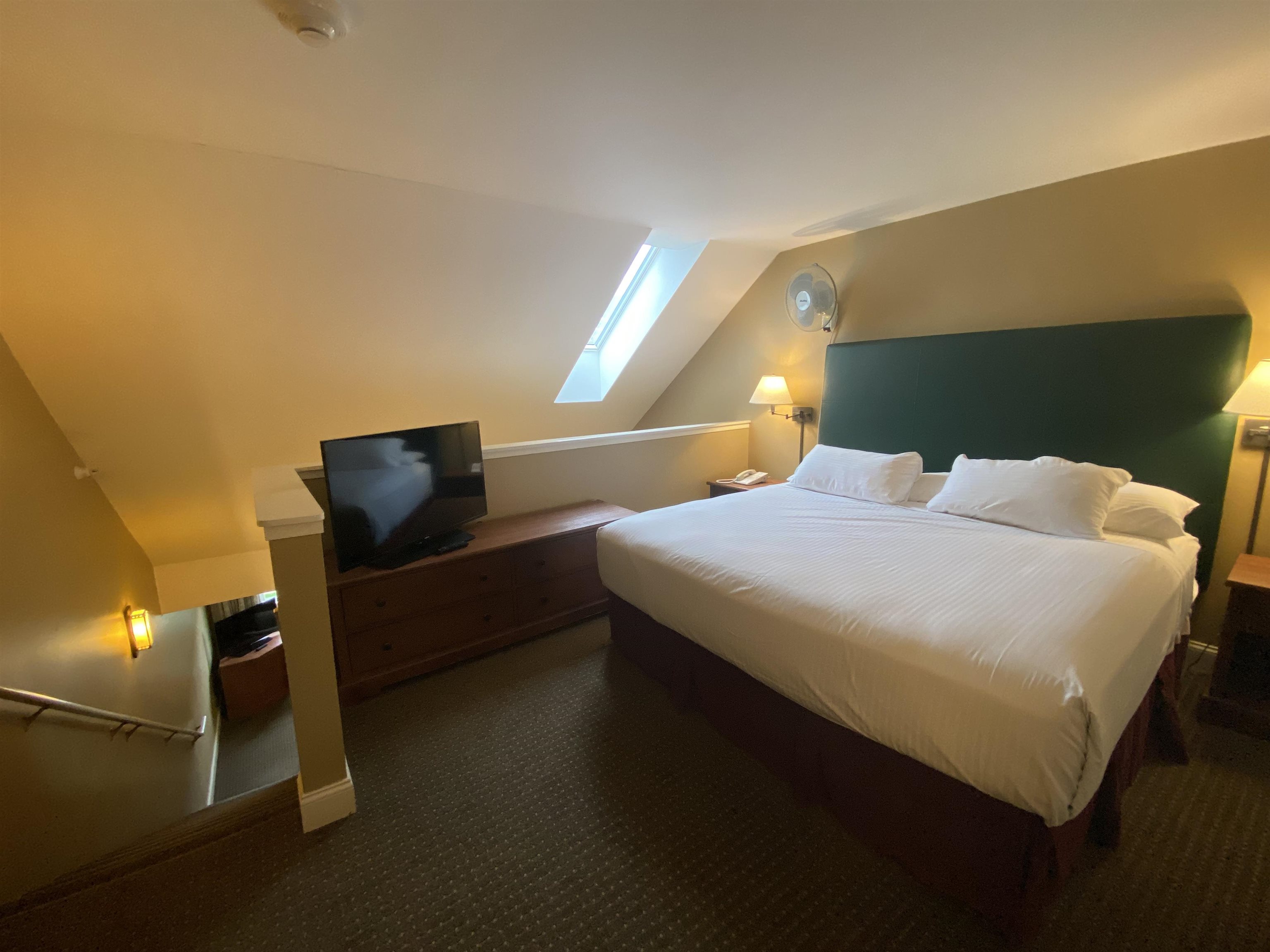 311 Qtr.2, 89 Grand Summit Way