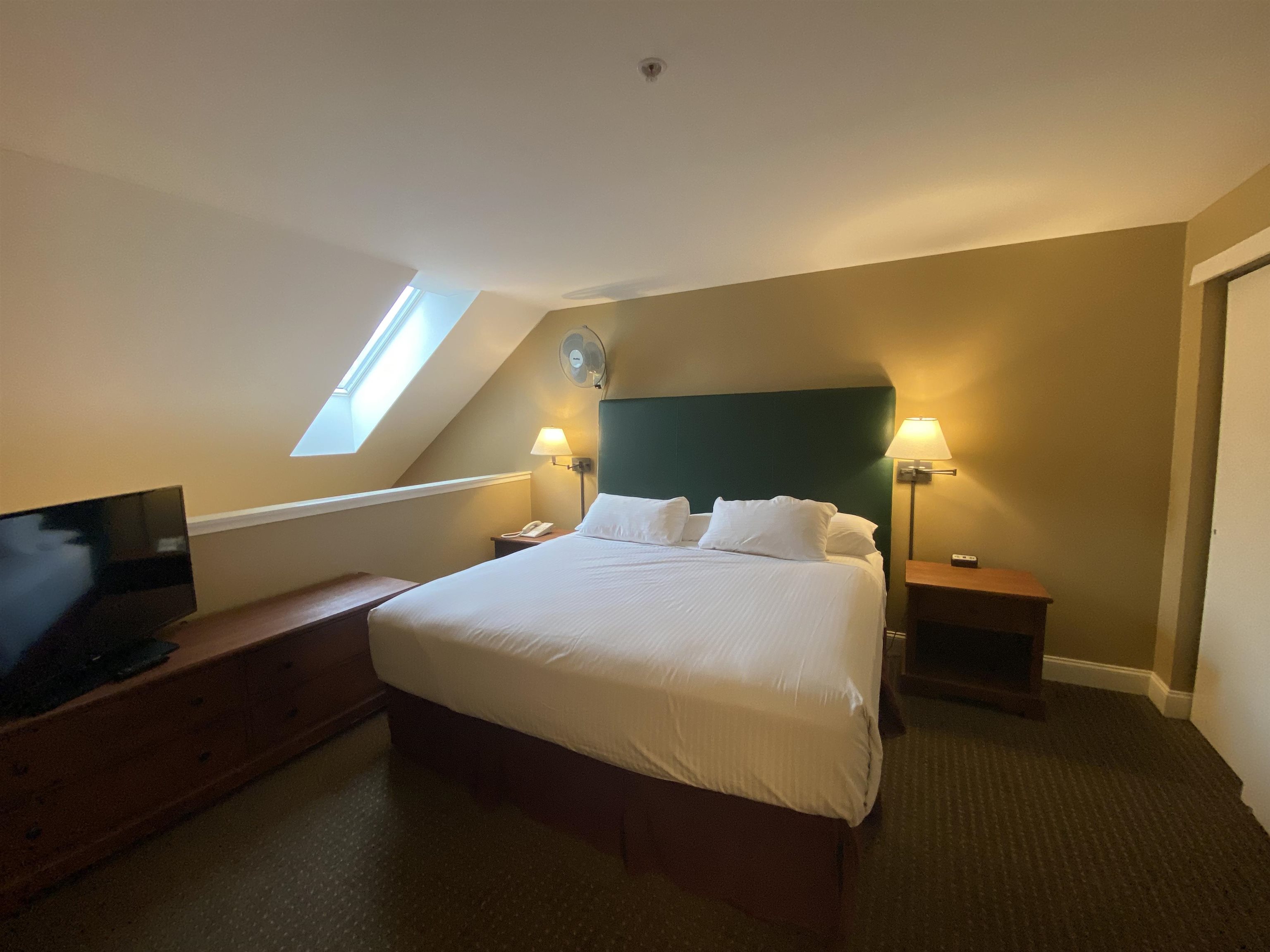 311 Qtr.2, 89 Grand Summit Way