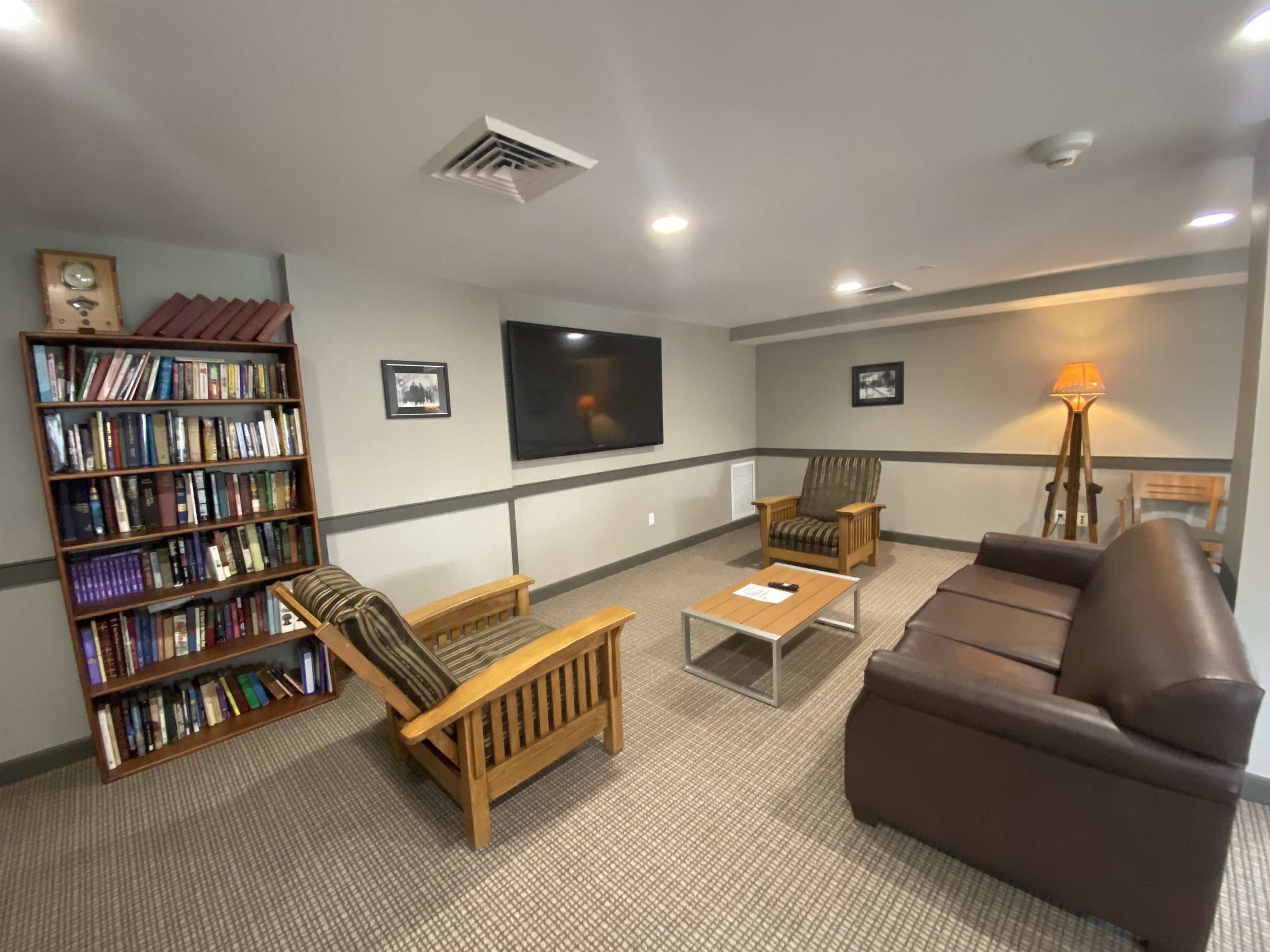 311 Qtr.2, 89 Grand Summit Way