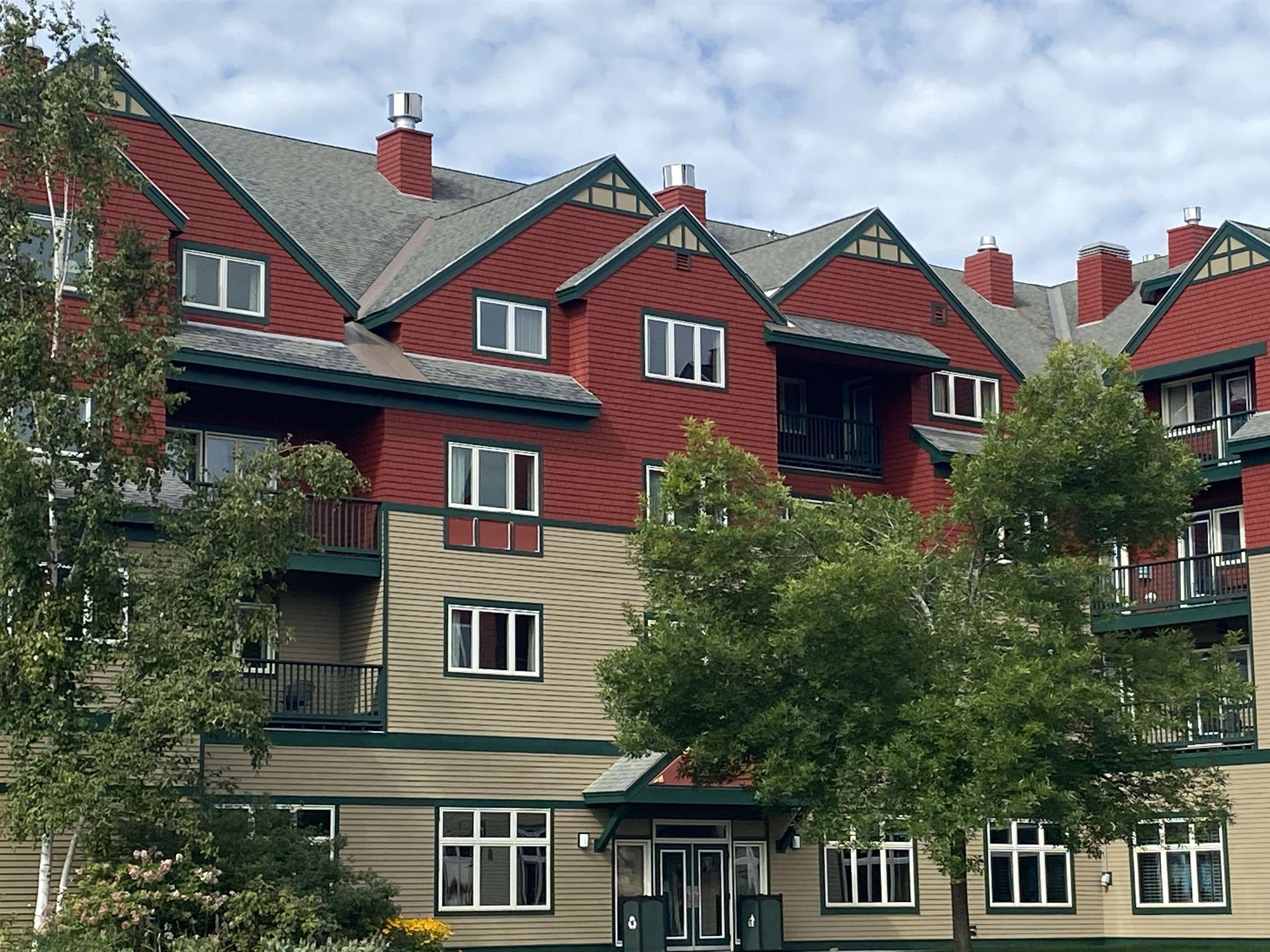 311 Qtr.2, 89 Grand Summit Way