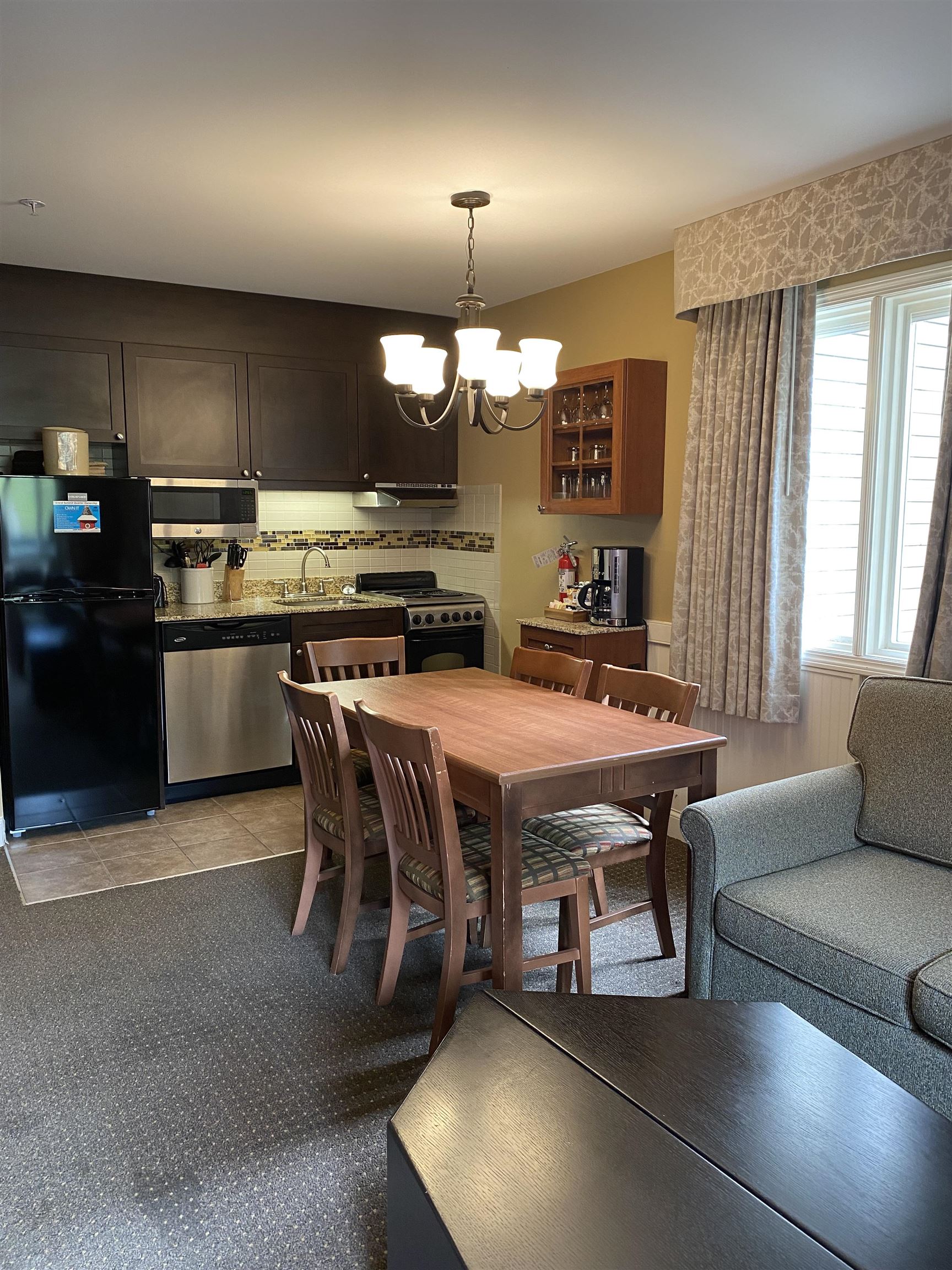 201/03 Qt.3, 89 Grand Summit Way