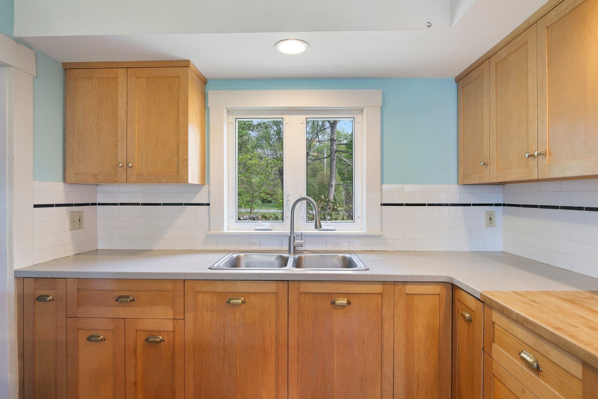 64 Meadowbrook Road