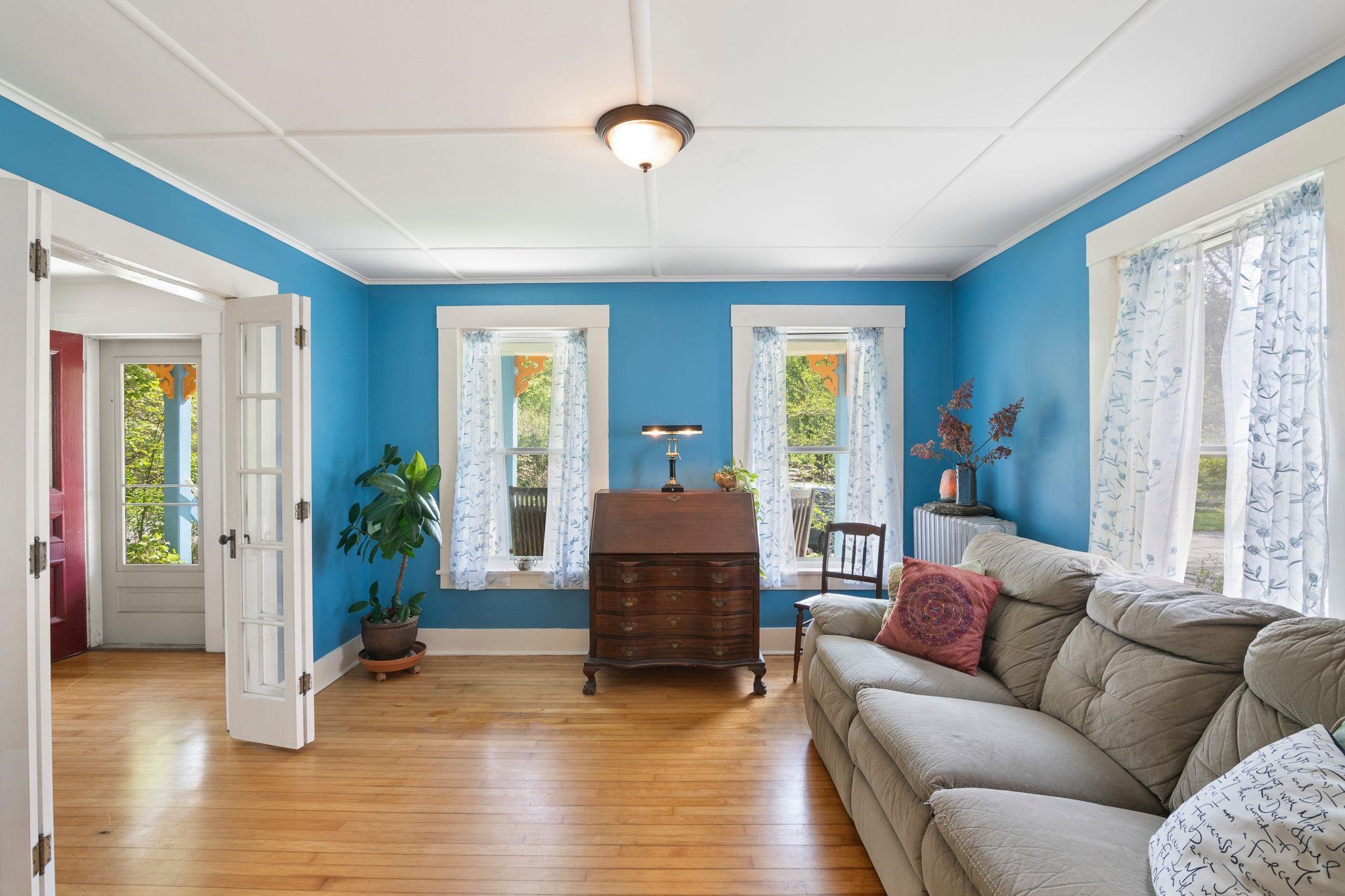 64 Meadowbrook Road