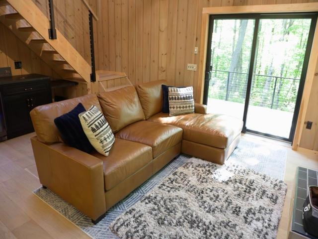 35 Buckboard Drive