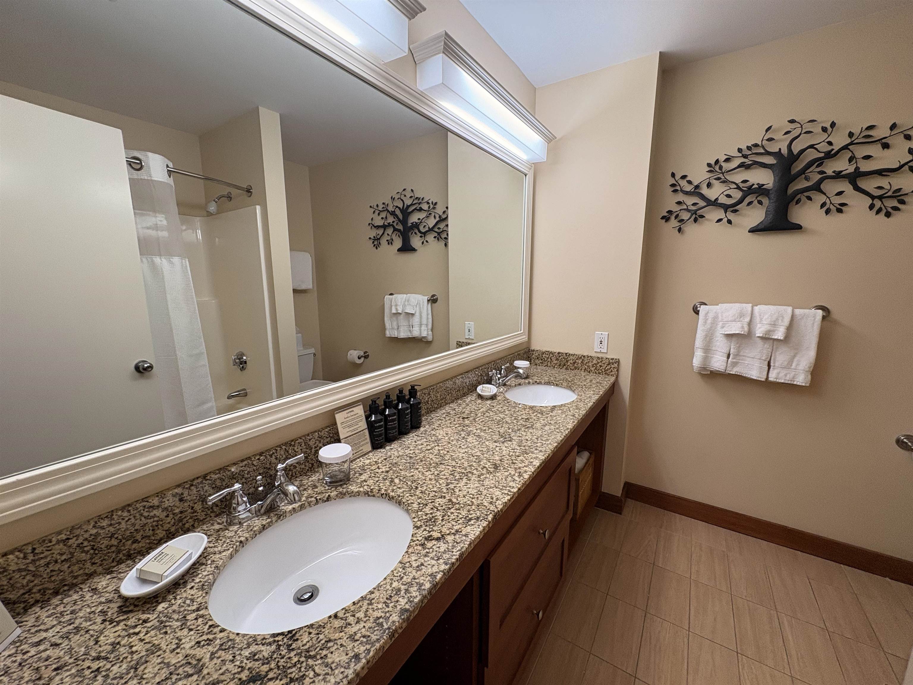 356Qtr.1, 89 Grand Summit Way