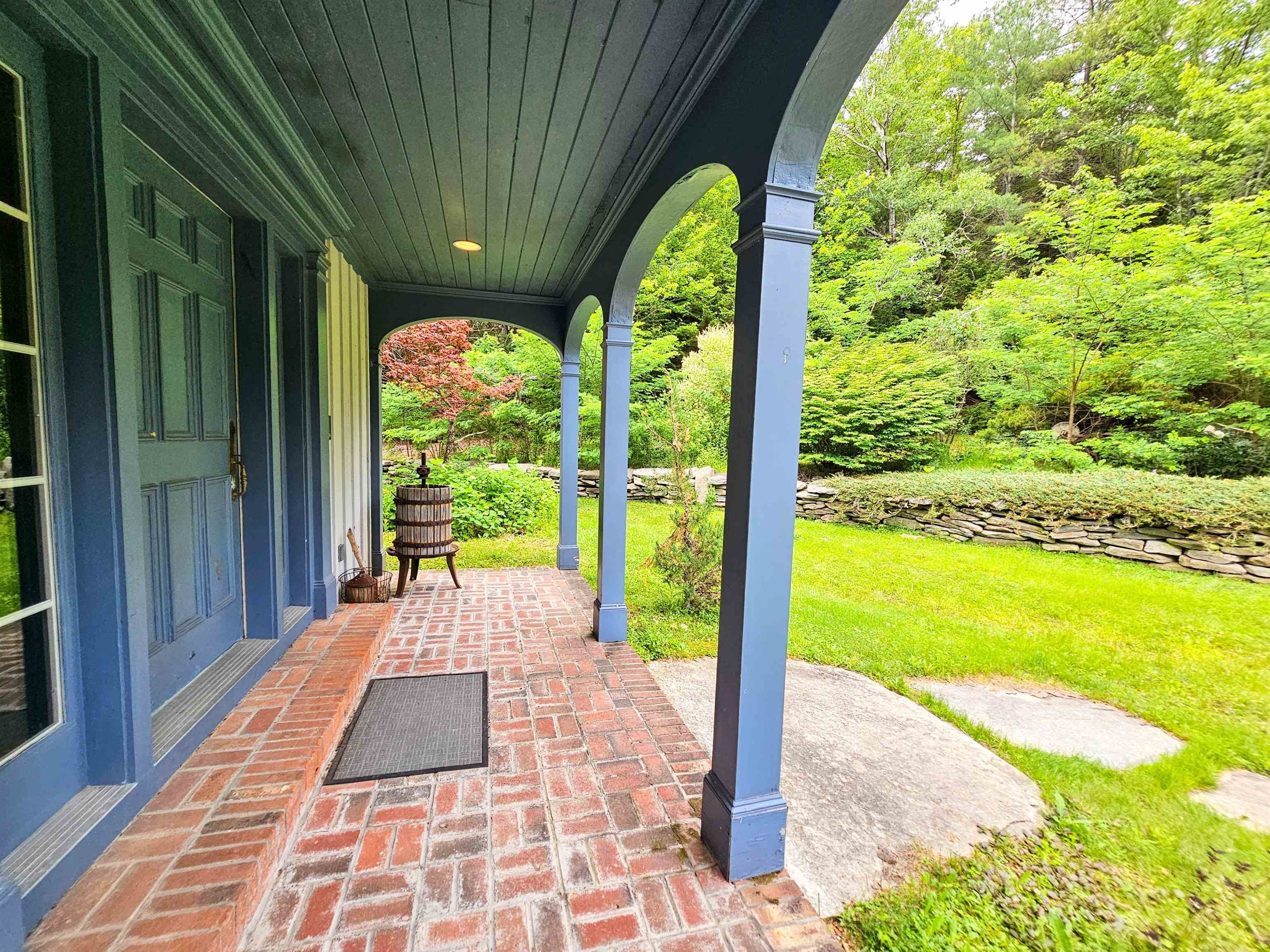 41 Top of the Hill Road