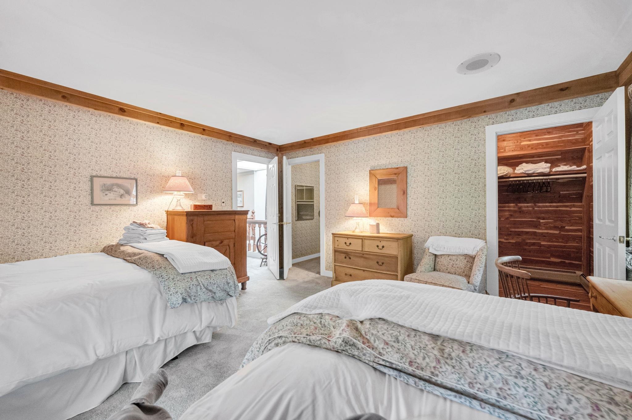 41 Top of the Hill Road