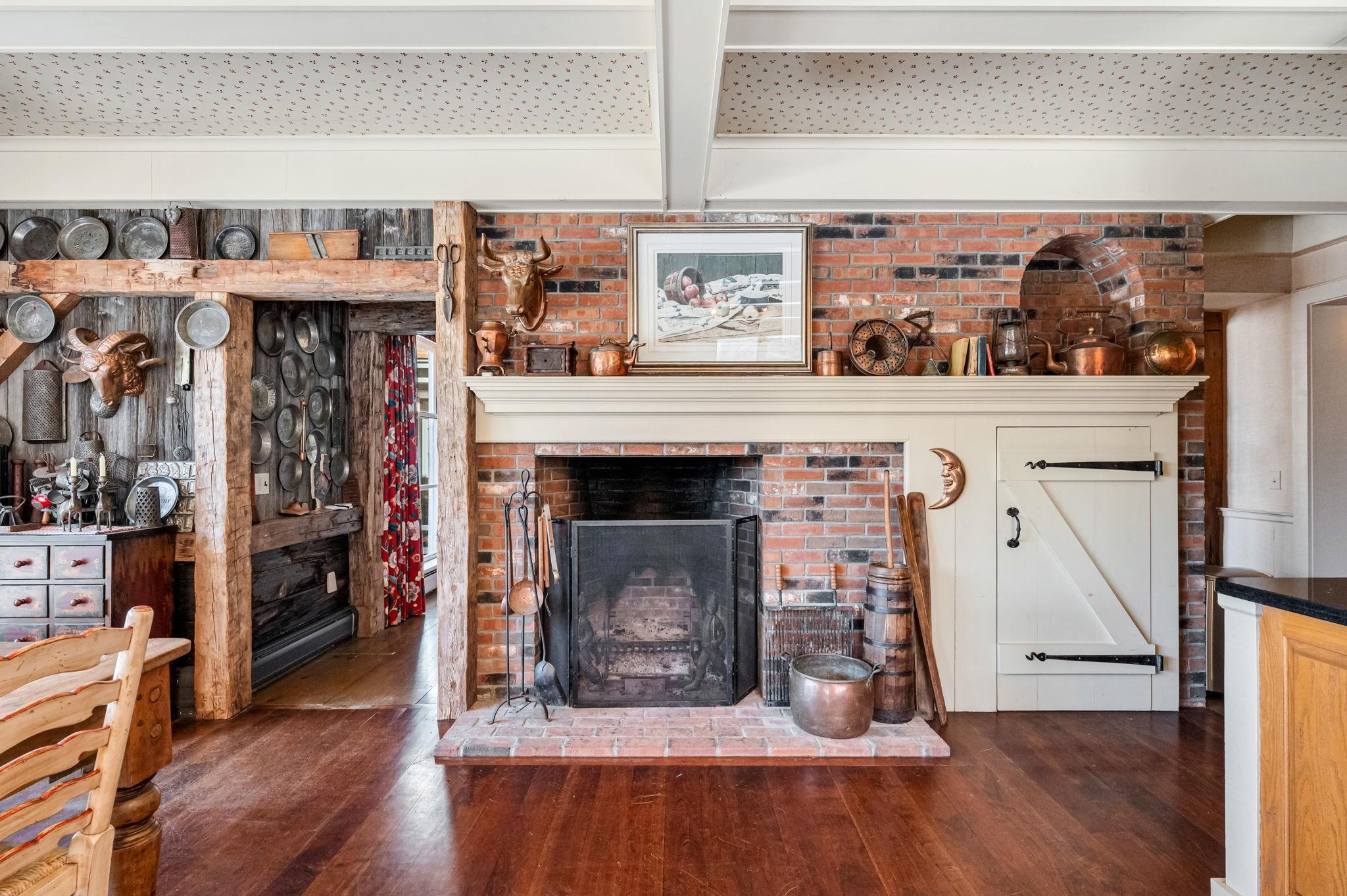 41 Top of the Hill Road