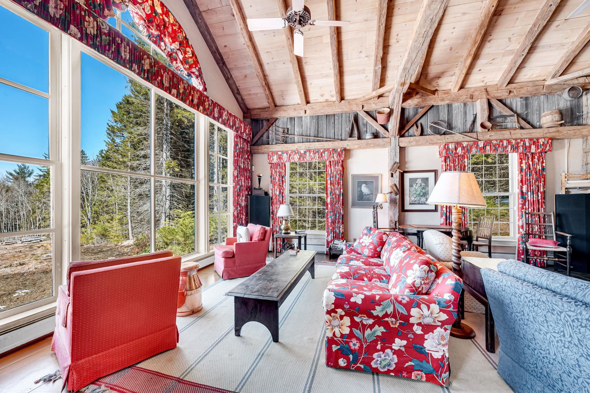 41 Top of the Hill Road