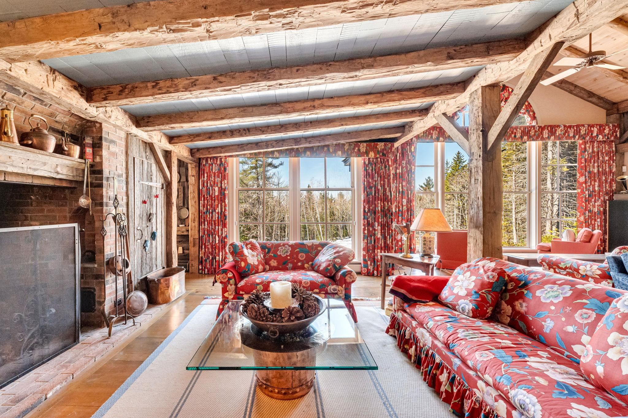 41 Top of the Hill Road