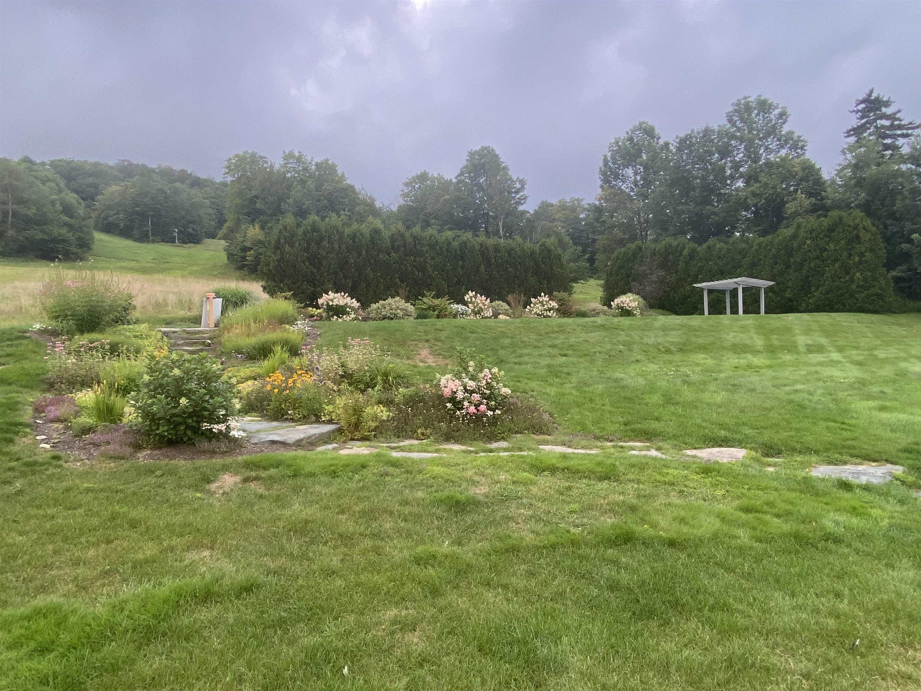 282Qtr.4 89 Grand Summit Way