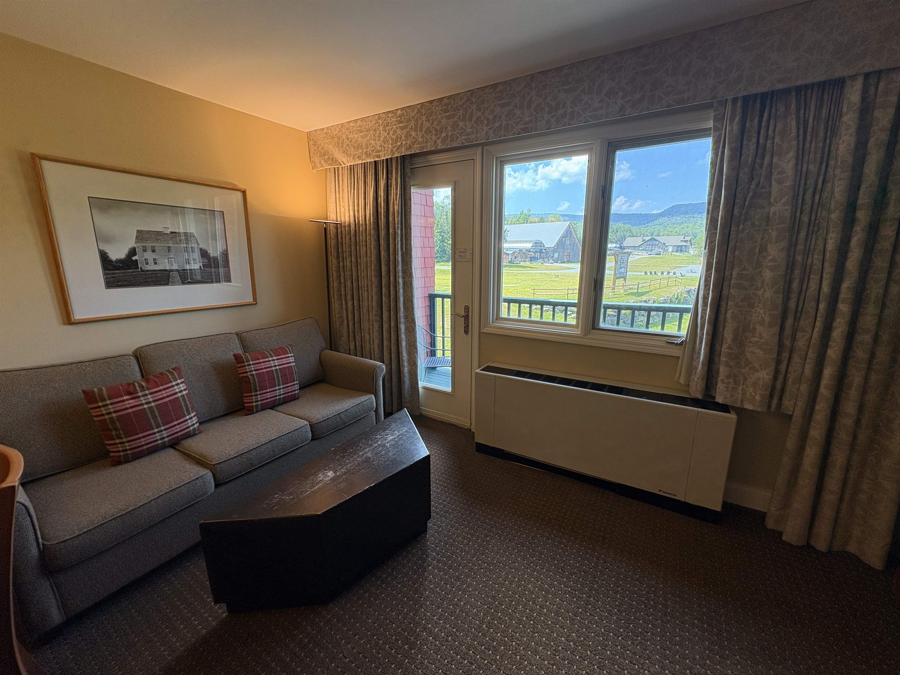 282Qtr.4 89 Grand Summit Way