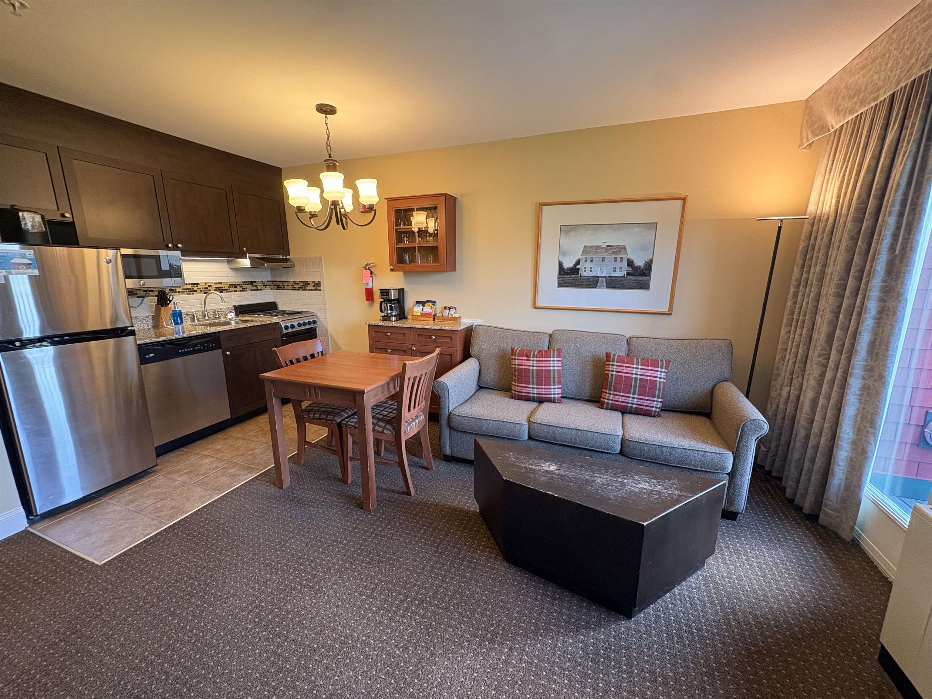 282Qtr.4 89 Grand Summit Way