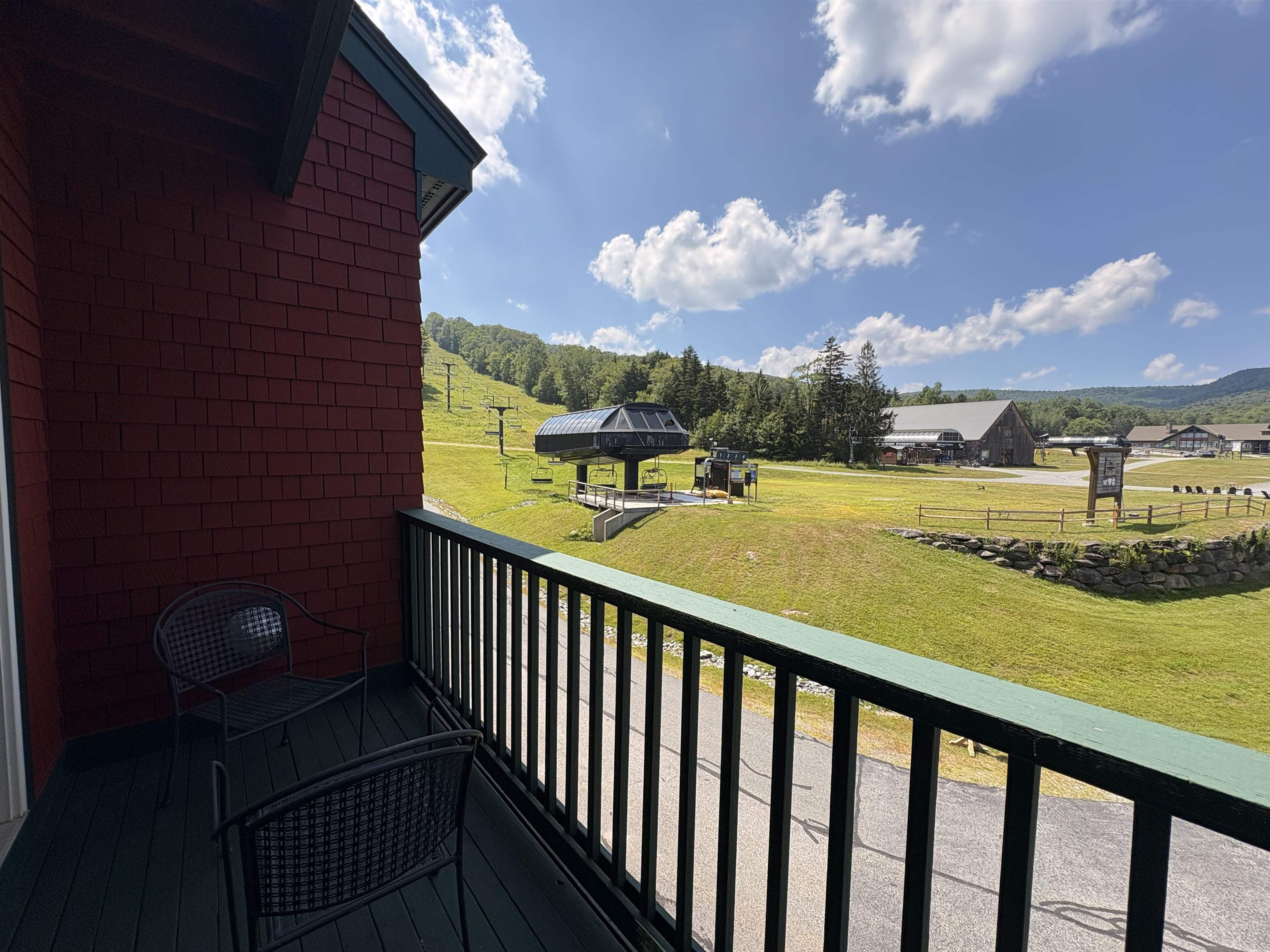 282Qtr.4 89 Grand Summit Way