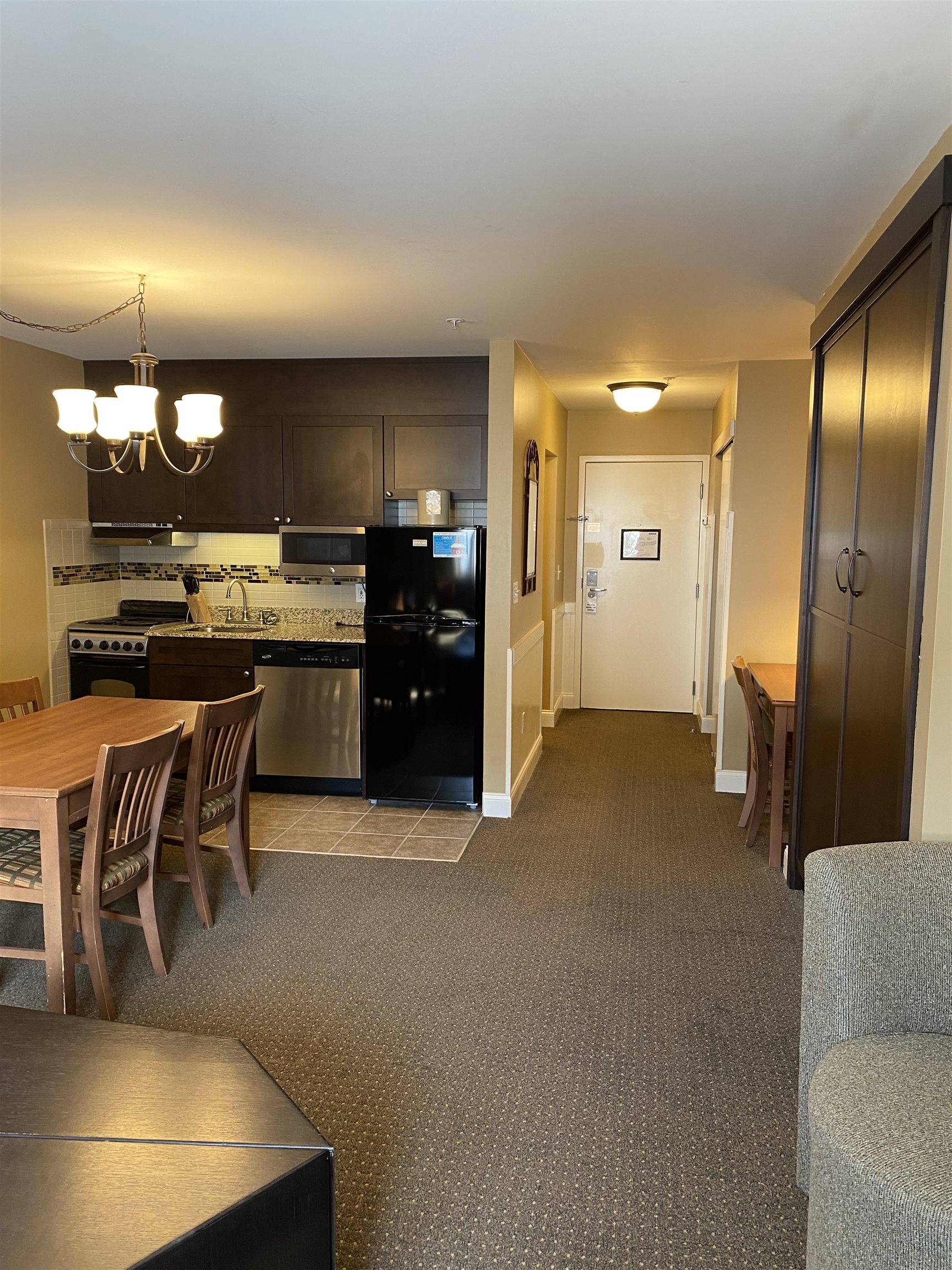 163/65 Qtr.1,89 Grand Summit Way