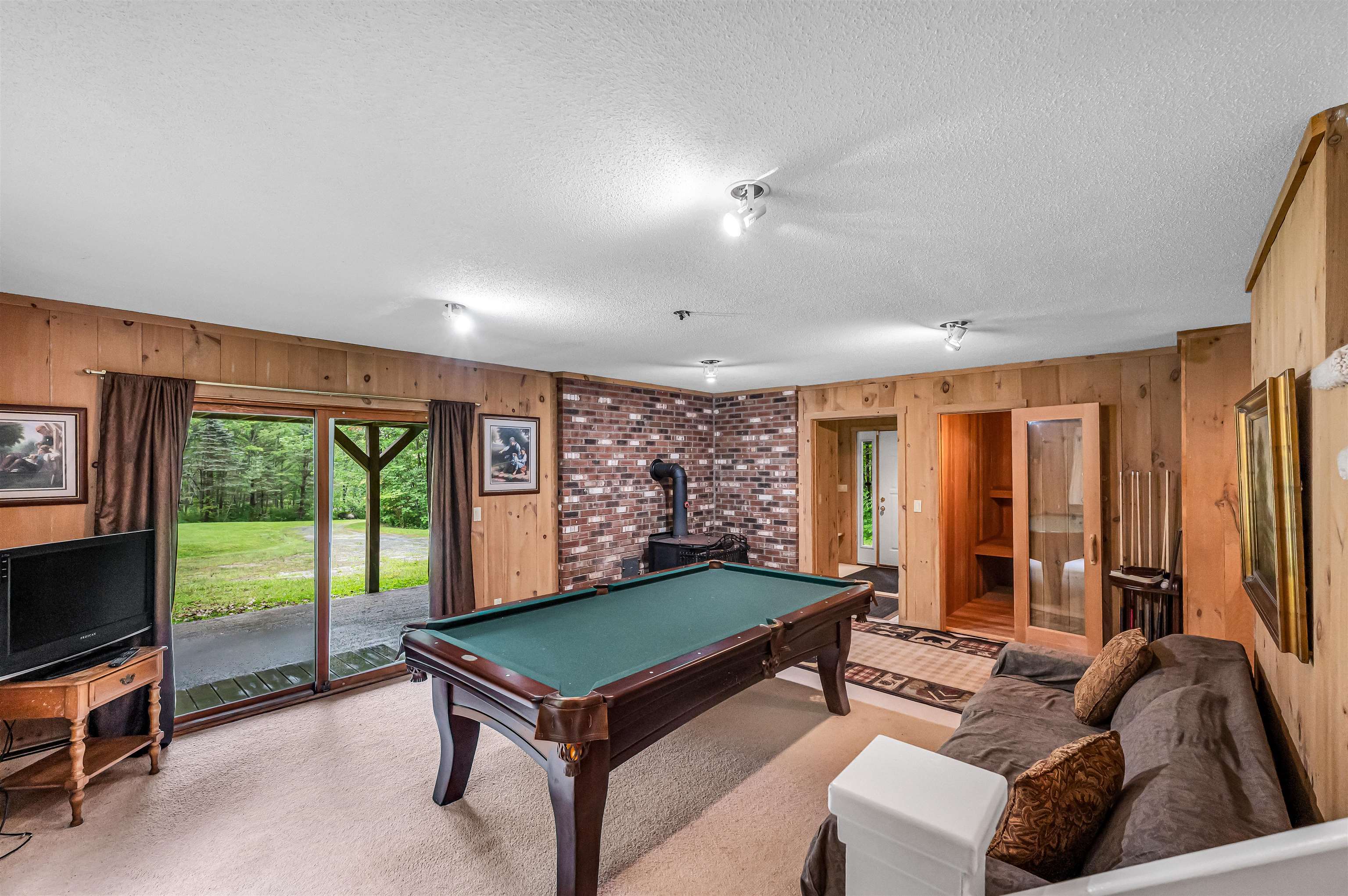 24 Blue Brook Road