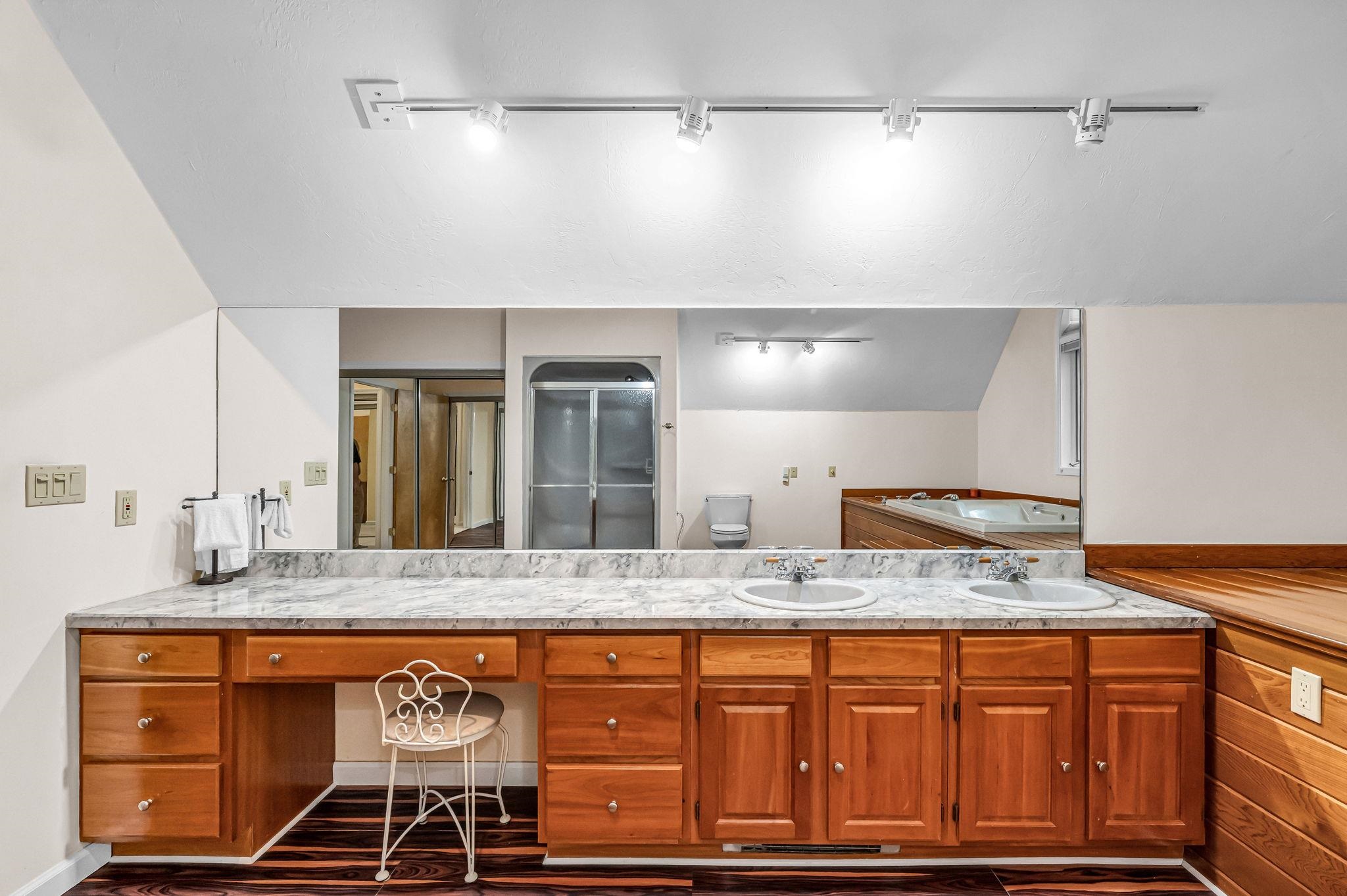 24 Blue Brook Road