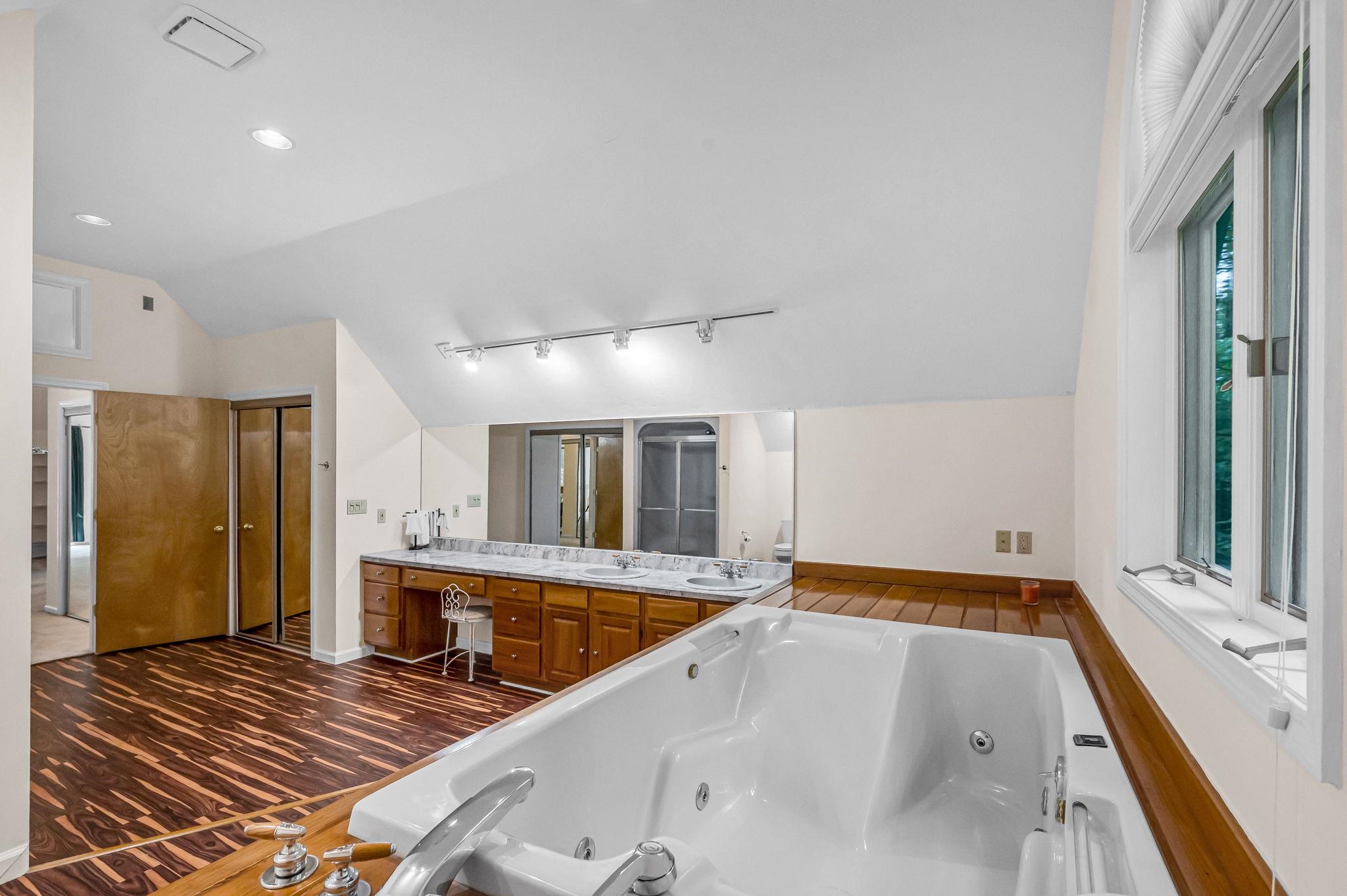 24 Blue Brook Road