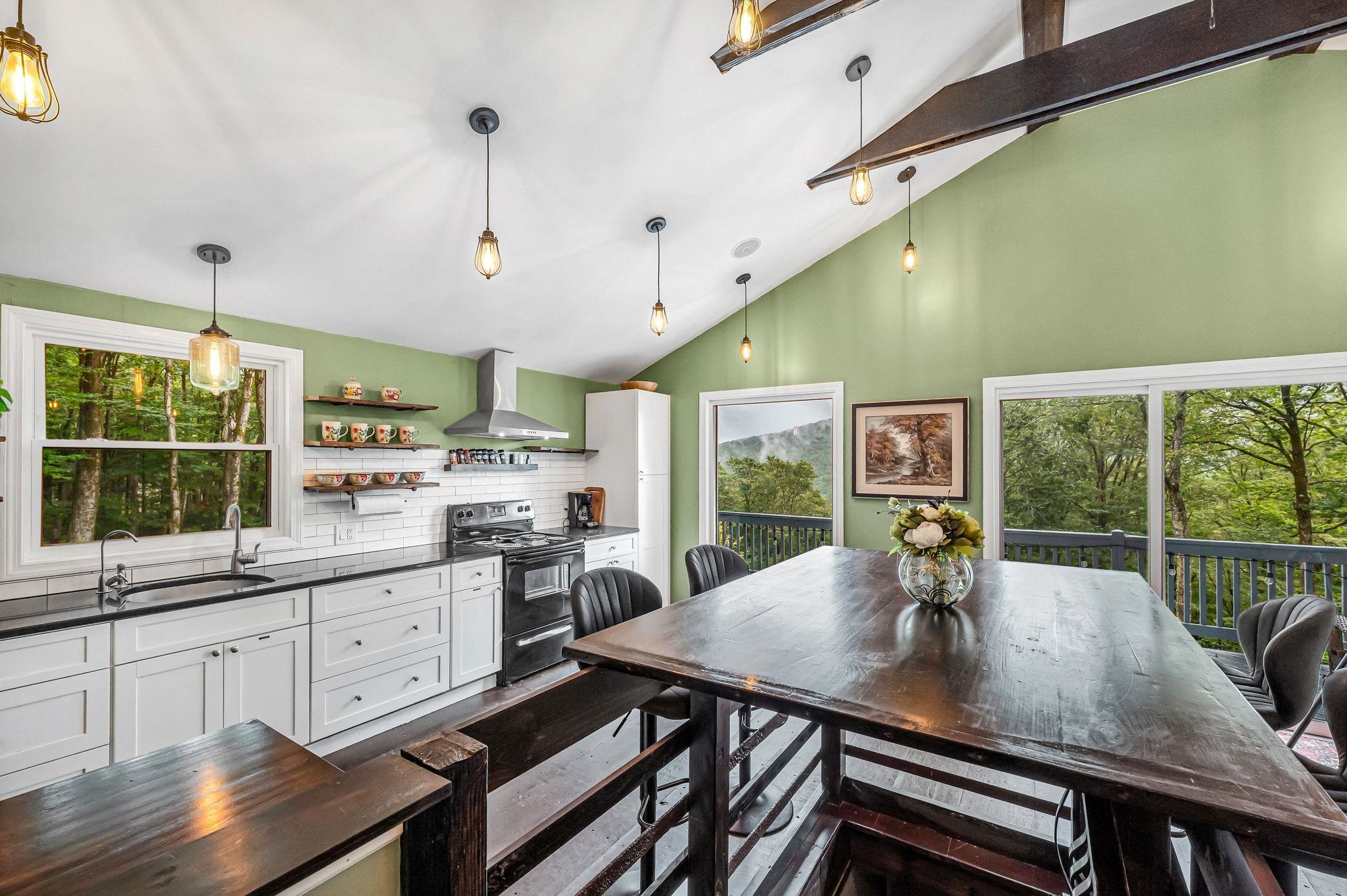 231 Bergrucken Lane
