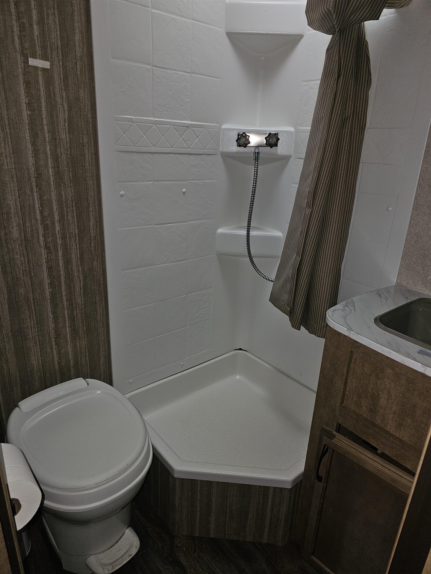 1051 Maple Hill Lane Unit: 4