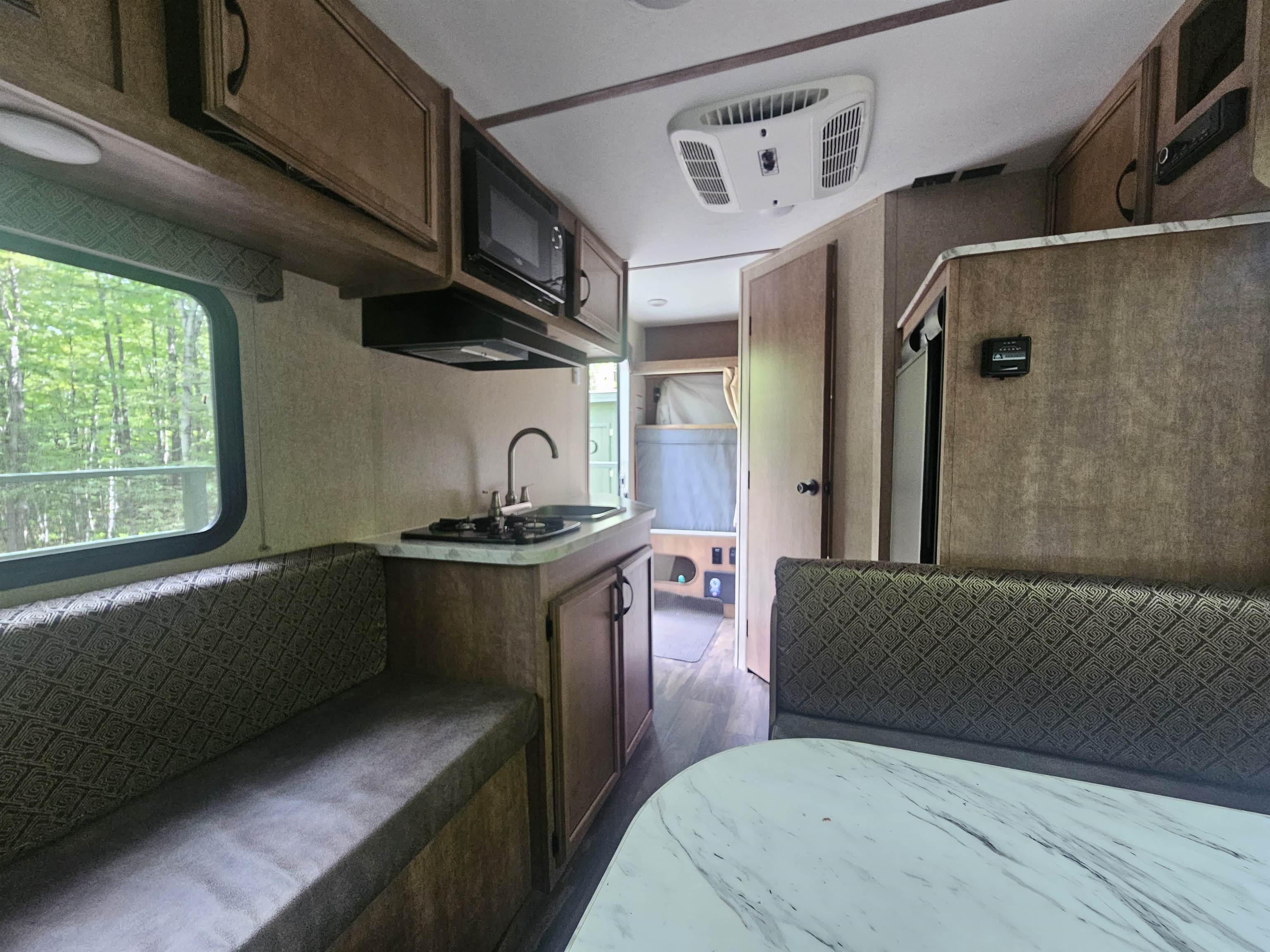 1051 Maple Hill Lane Unit: 4