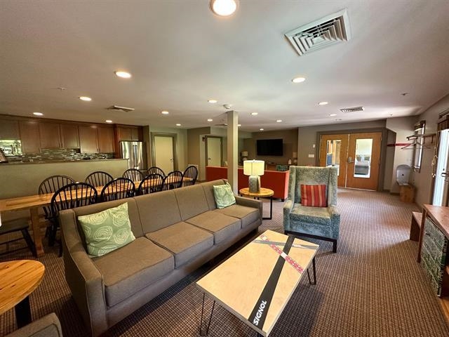 205, Qtr 3 89 Grand Summit Way Unit: 205, Qtr 3