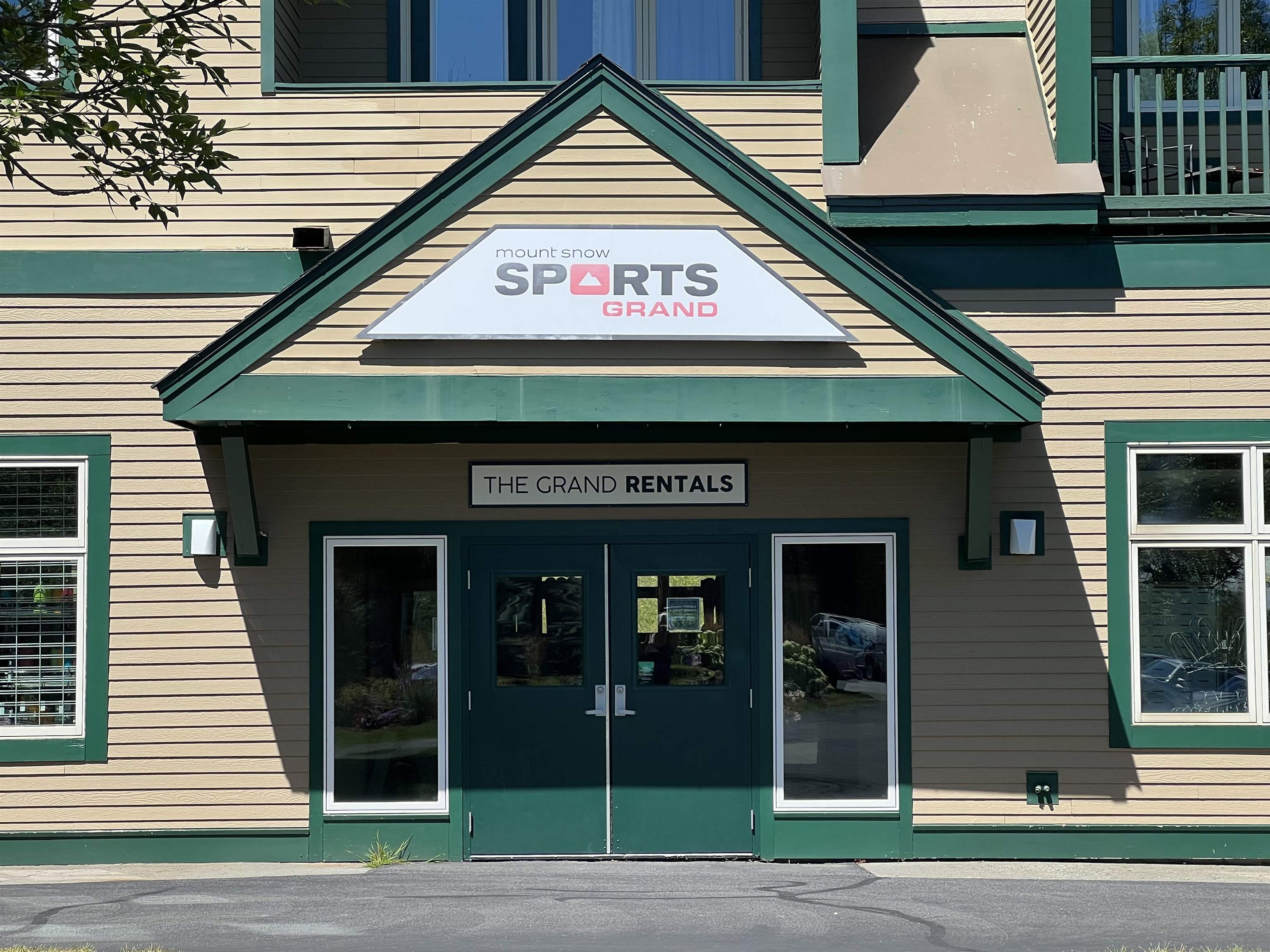 205, Qtr 3 89 Grand Summit Way Unit: 205, Qtr 3