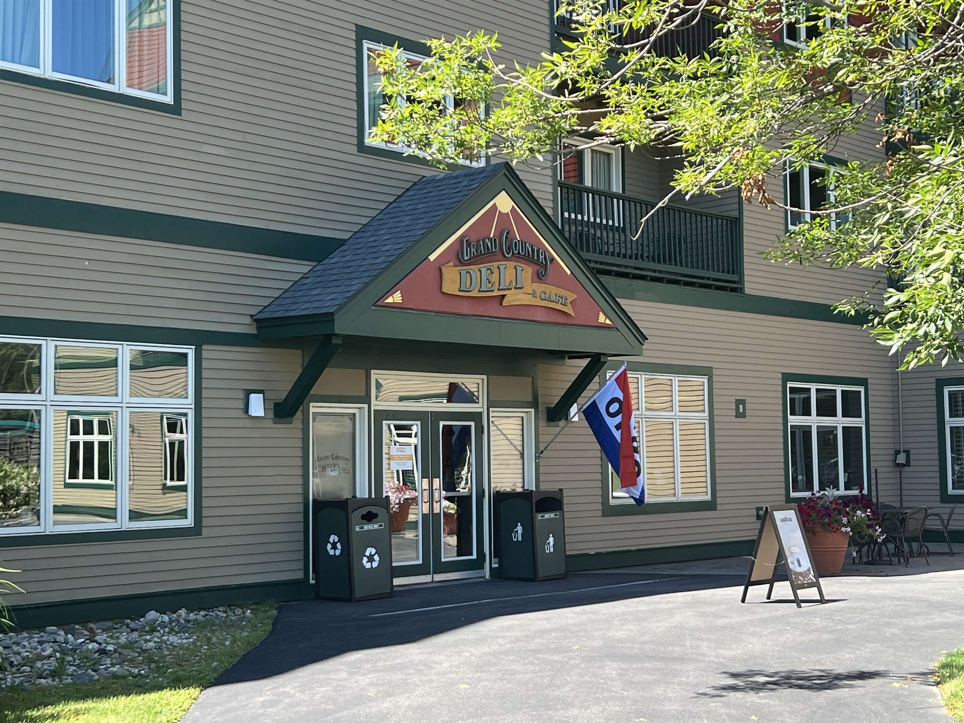 205, Qtr 3 89 Grand Summit Way Unit: 205, Qtr 3