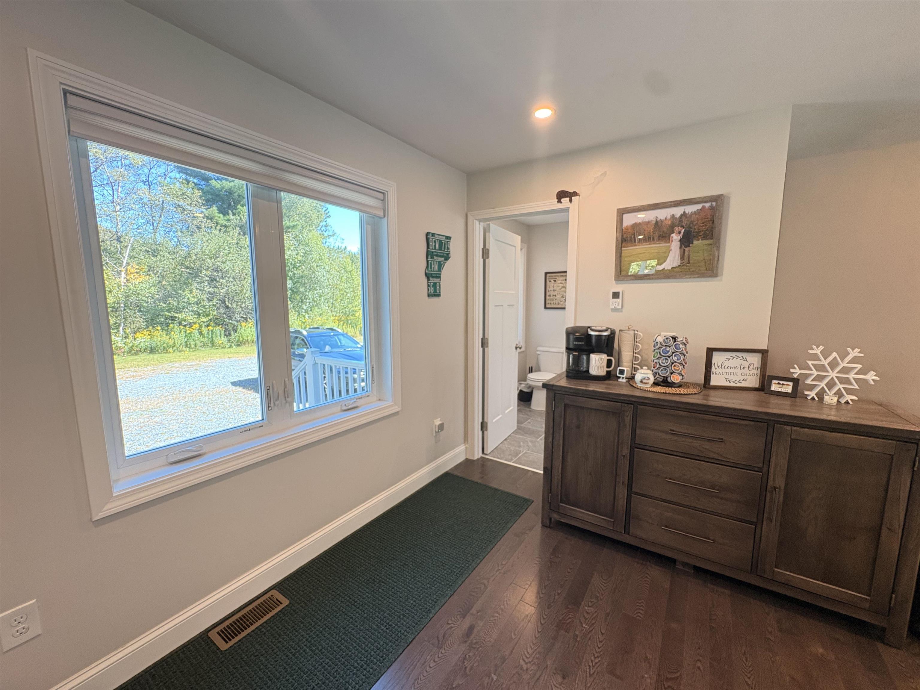 4 Juniors Way Unit: B