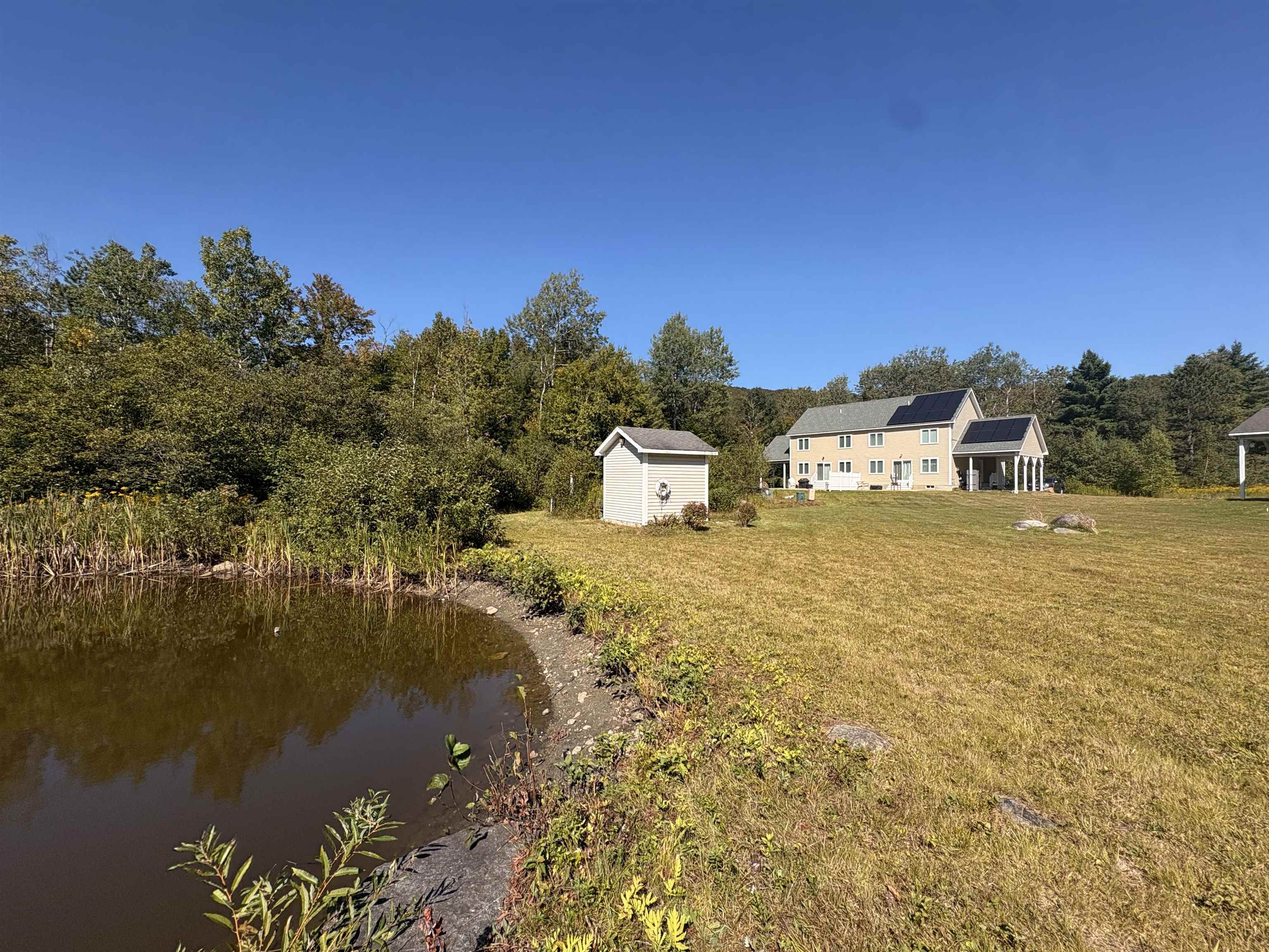 4 Juniors Way Unit: B