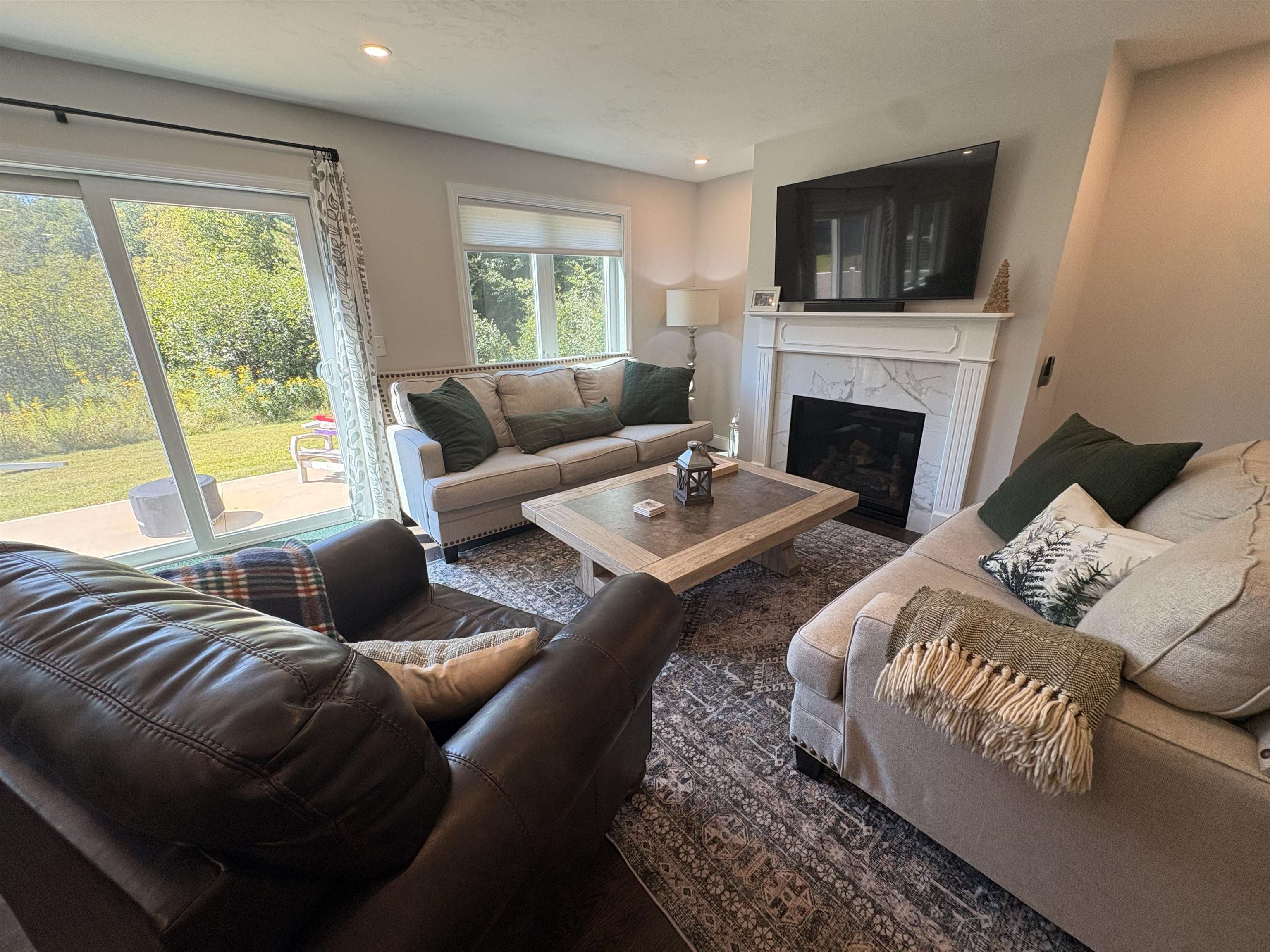 4 Juniors Way Unit: B