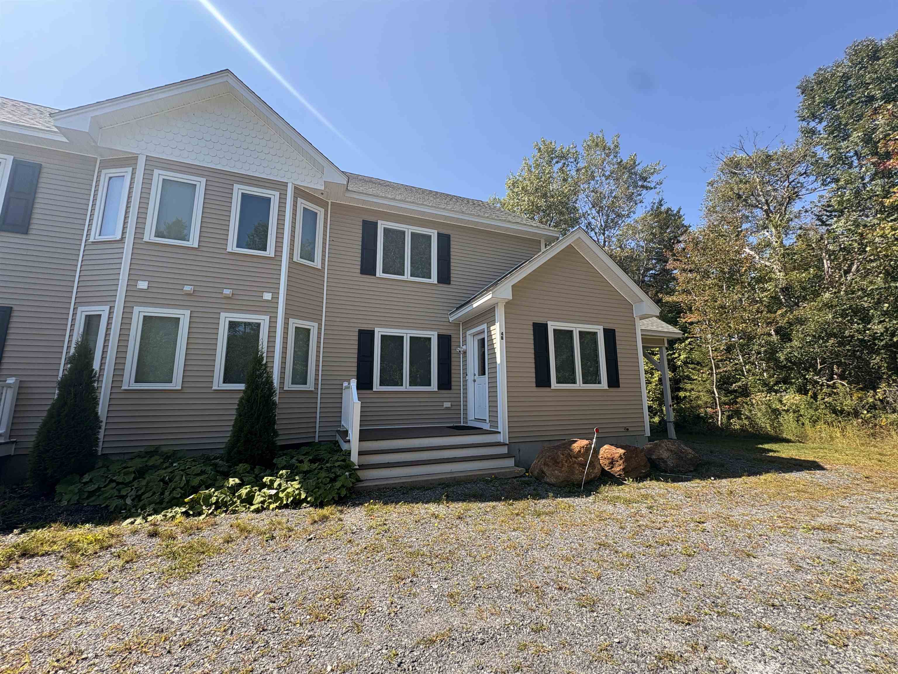 4 Juniors Way Unit: B