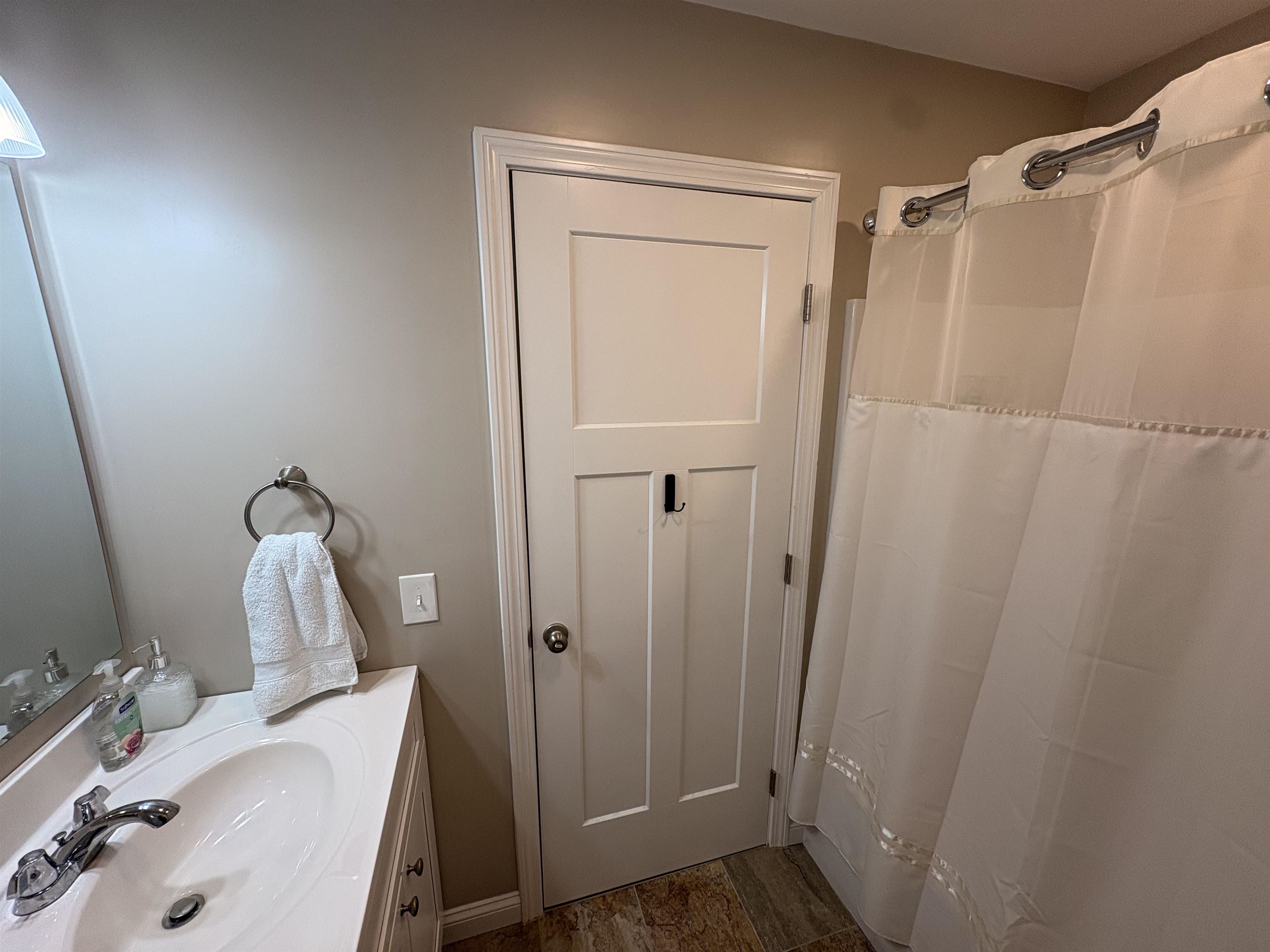 4 Juniors Way Unit: B