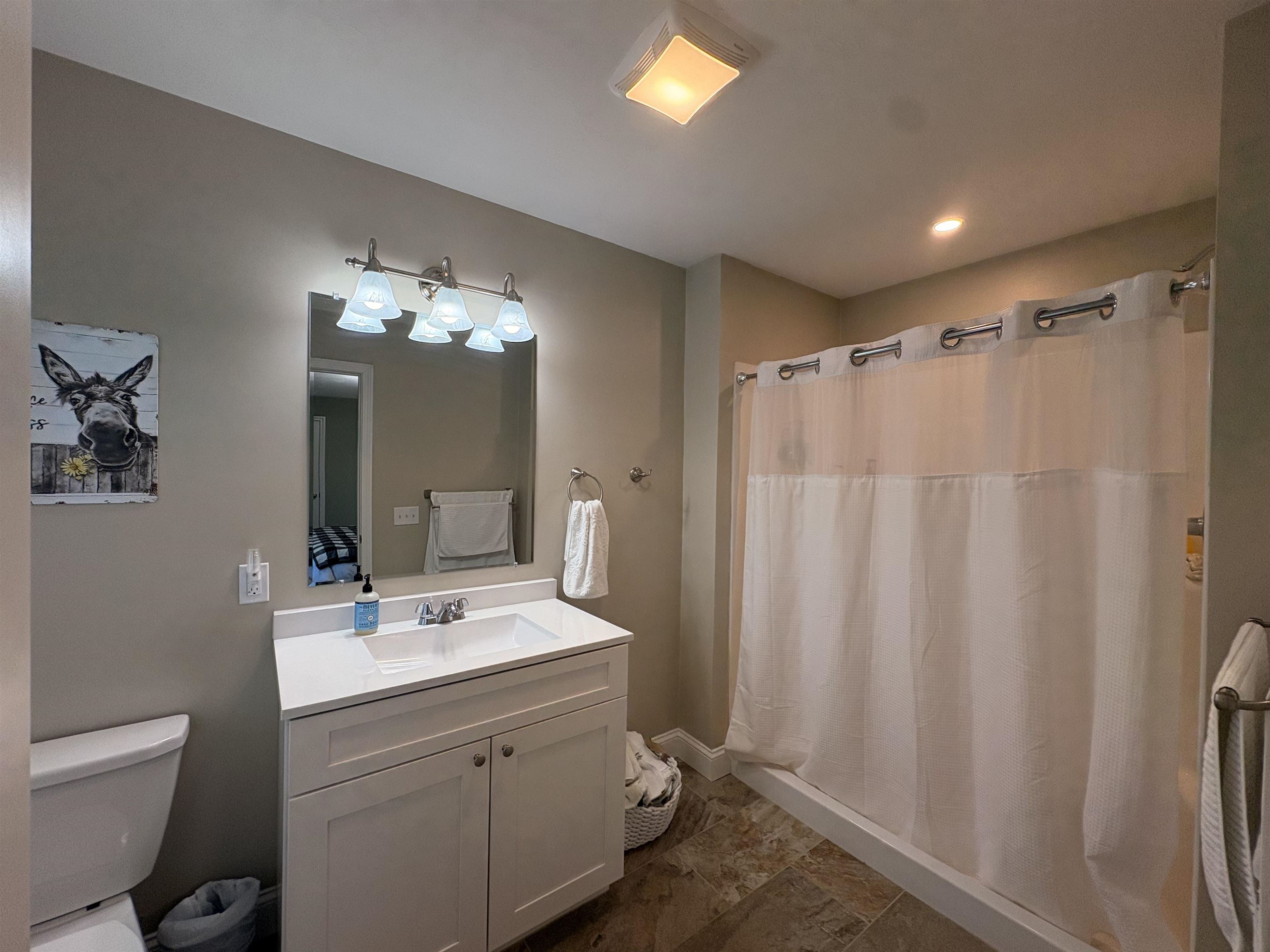 4 Juniors Way Unit: B