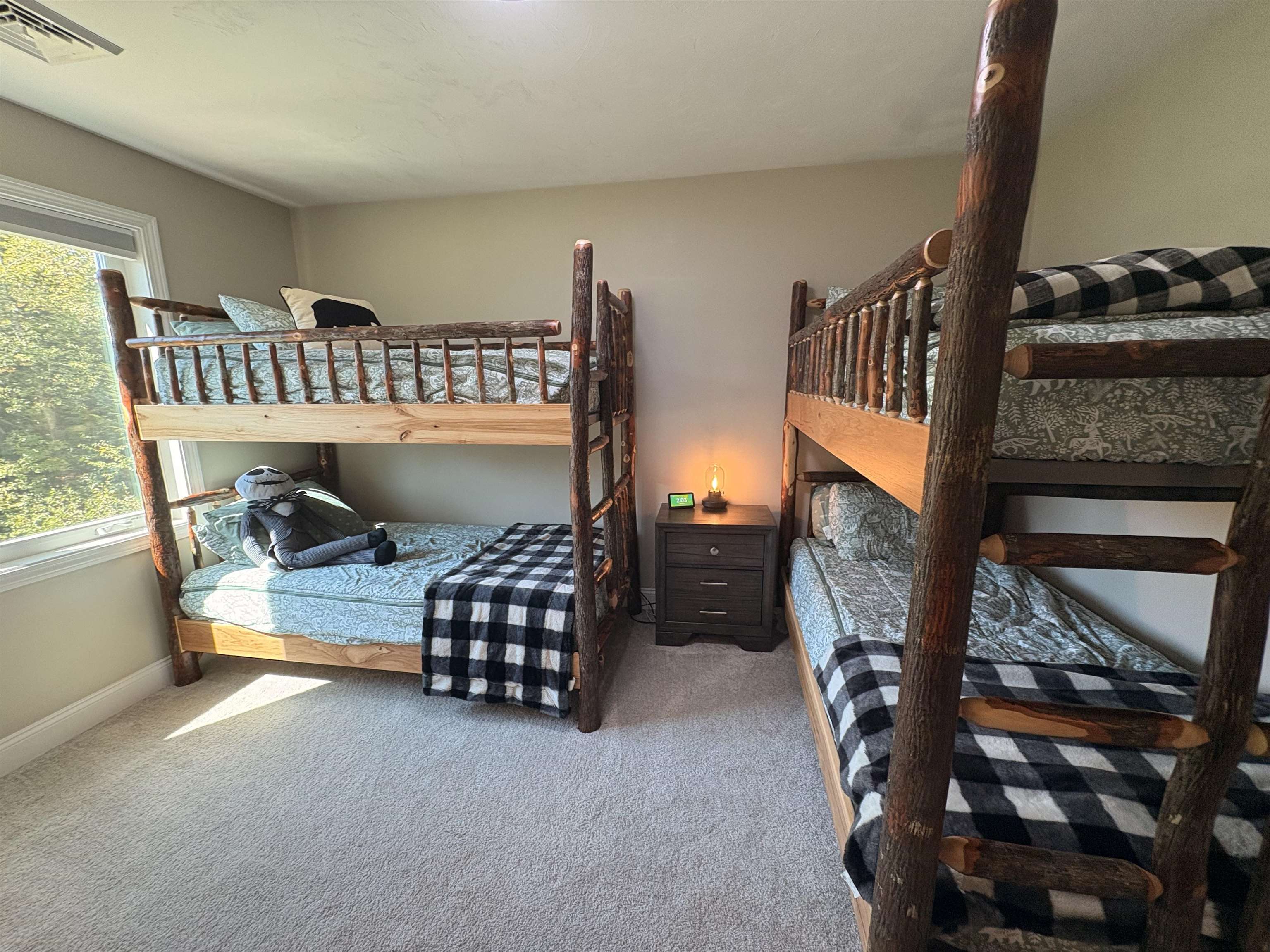 4 Juniors Way Unit: B