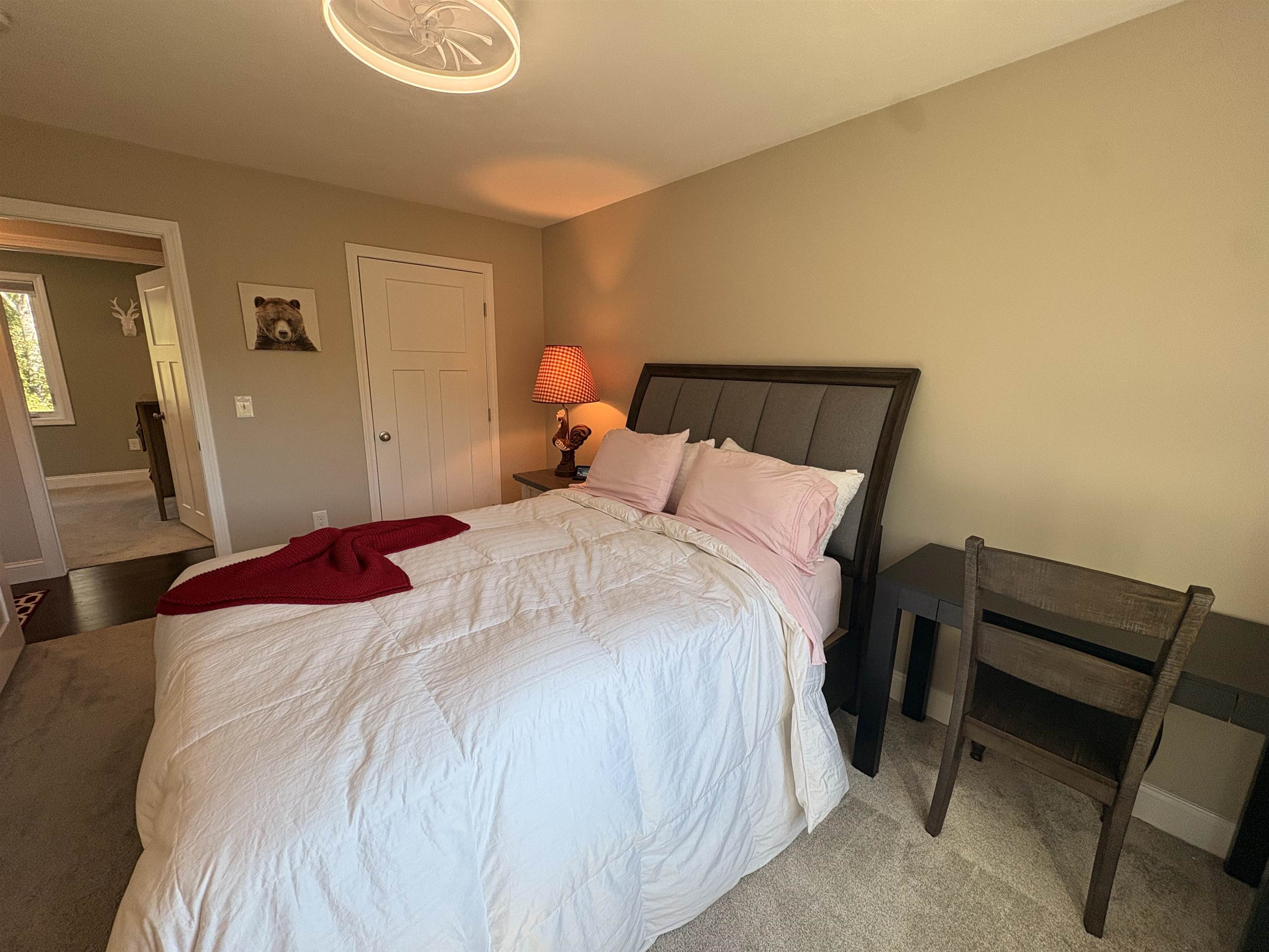 4 Juniors Way Unit: B