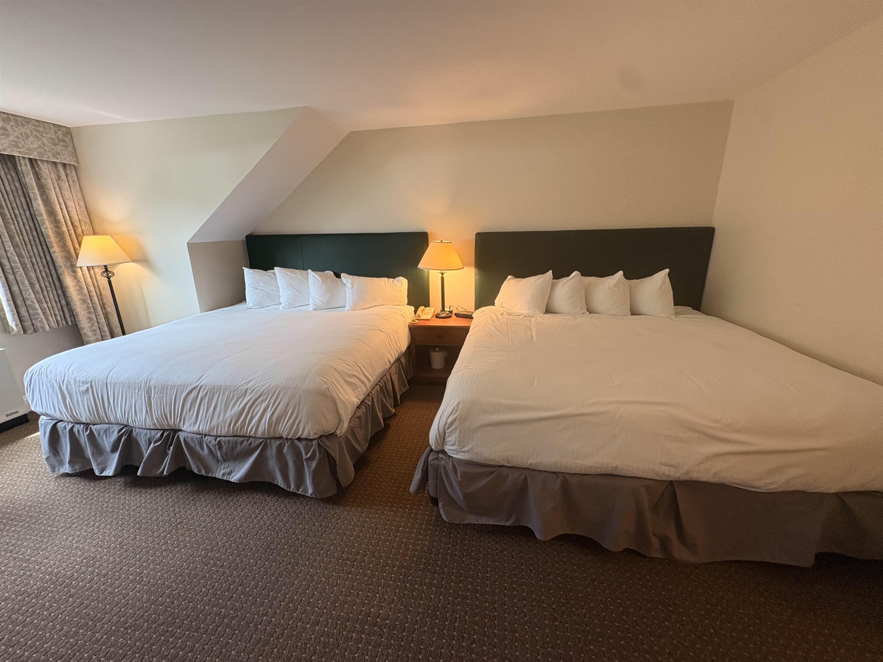 341/43 Qtr.3,89 Grand Summit Way